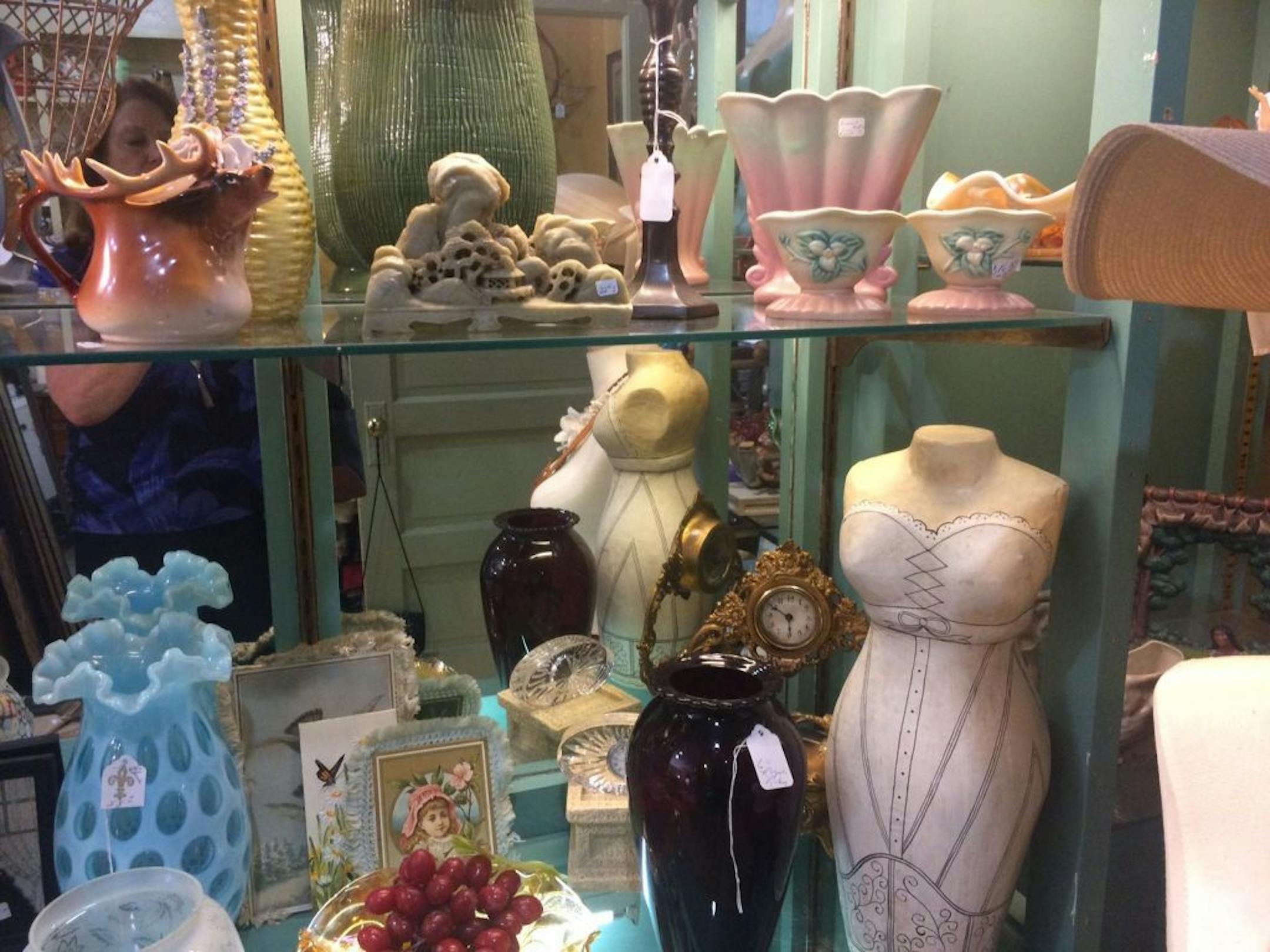 Paris Antiques sells costume jewelry, furniture and French-themed home decor.