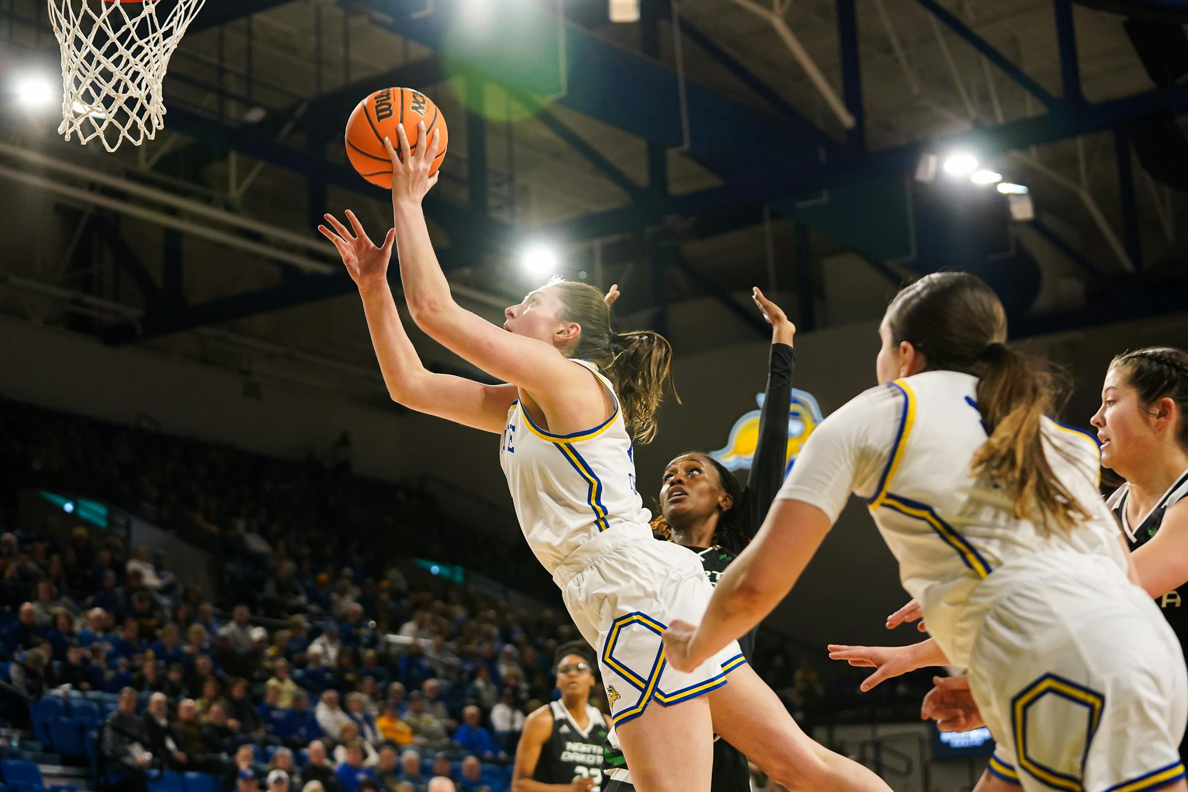 Ambitious South Dakota State women’s basketball team visits St. Thomas on Wednesday