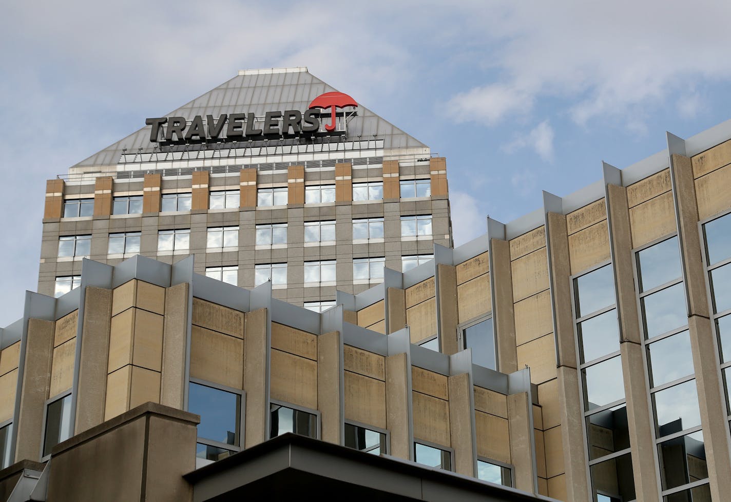 The Traveler's Building in downtown St. Paul. ] (KYNDELL HARKNESS/STAR TRIBUNE) kyndell.harkness@startribune.com The Traveler's Building in St. Paul, Min., Thursday, April 16, 2014. The Ecolab is purchasing the Traveler's North Tower downtown, bringing the Fortune 500 company's downtown employees together in a global headquarters