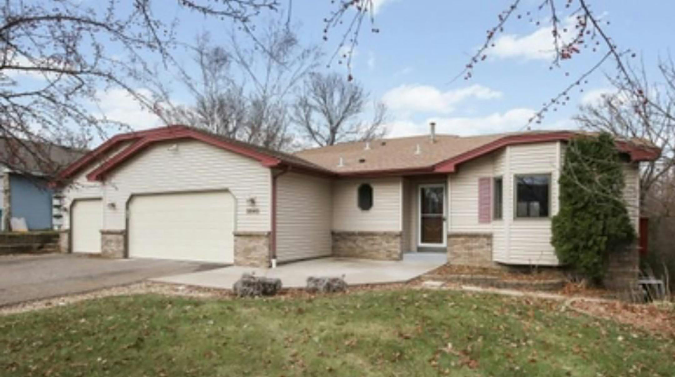 Andover
Built in 1992, this four-bedroom, three-bath house has 2,768 square feet and features three bedrooms on one level, vaulted ceilings, fireplace, hardwood floors, dual zone heat, granite kitchen countertops and stainless steel appliances, full finished walkout basement and deck. Listed by Paul Malinskiy, Counselor Realty, 612-636-4833.