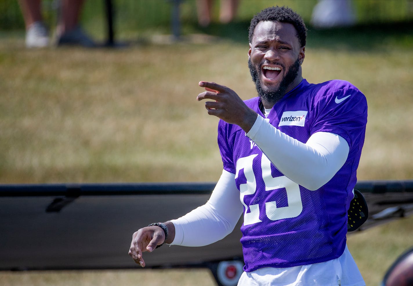 The Vikings' Latavius Murray is in a familiar position, carrying the running load with Dalvin Cook out because of an injury.