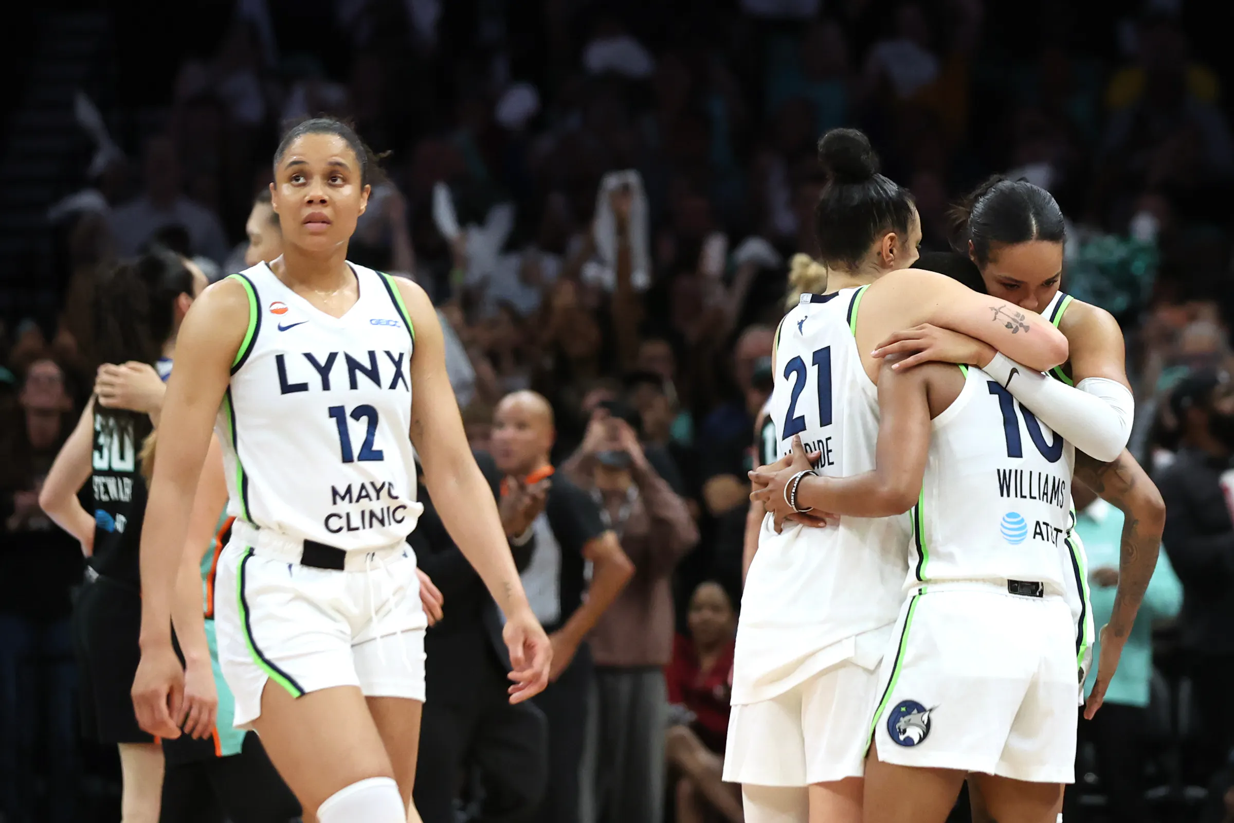 Lynx’s league-best season ends with historic first-round exit
