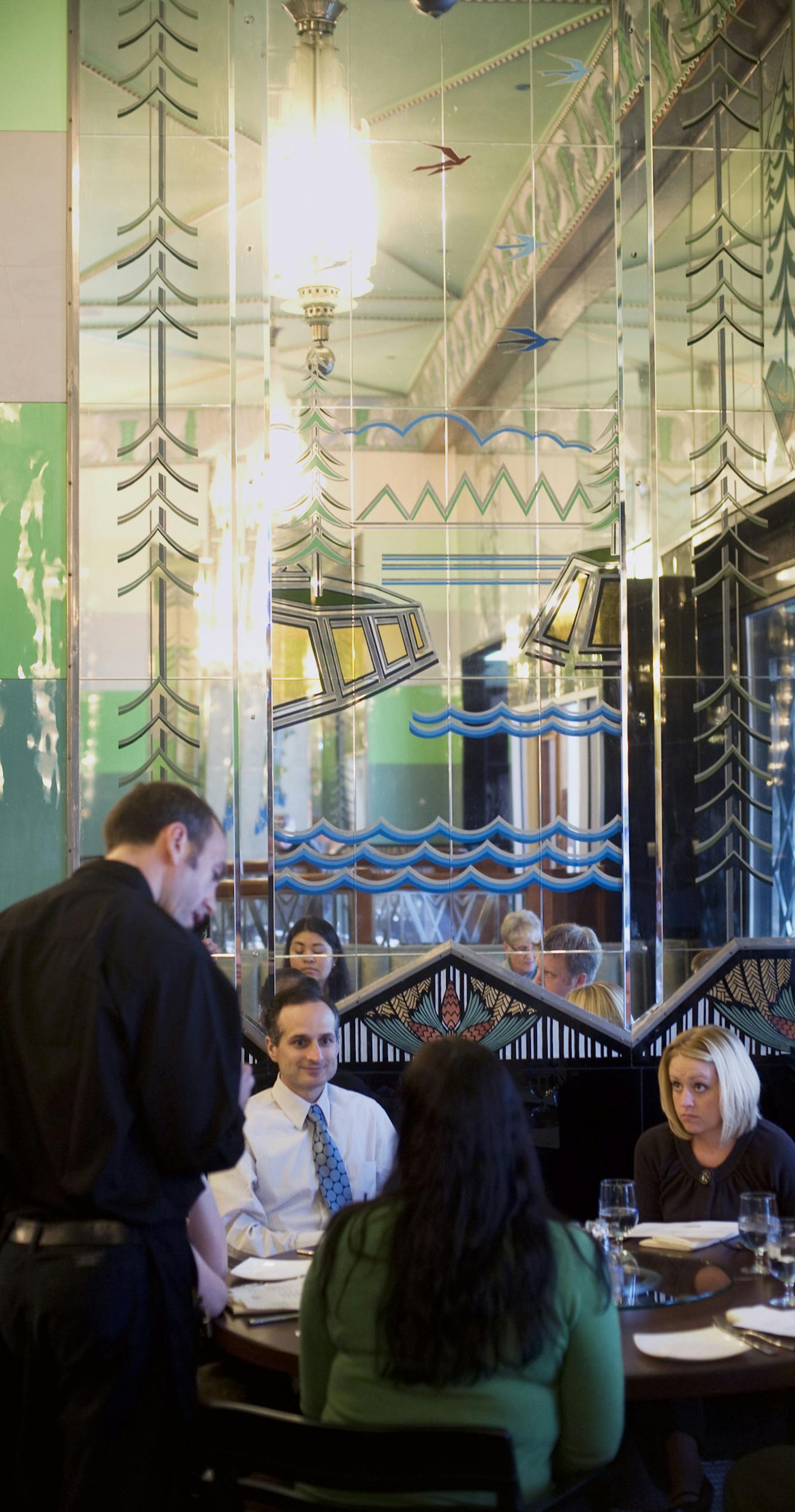 DAVID BREWSTER &#xef; dbrewster@startribune.com Wednesday 04/21/10 Minneapolis FORUM CAFETERIA INTERIOR RESTORED TO ITS ART DECO BEGINNING ] Diners enjoying the interior of the Forum.