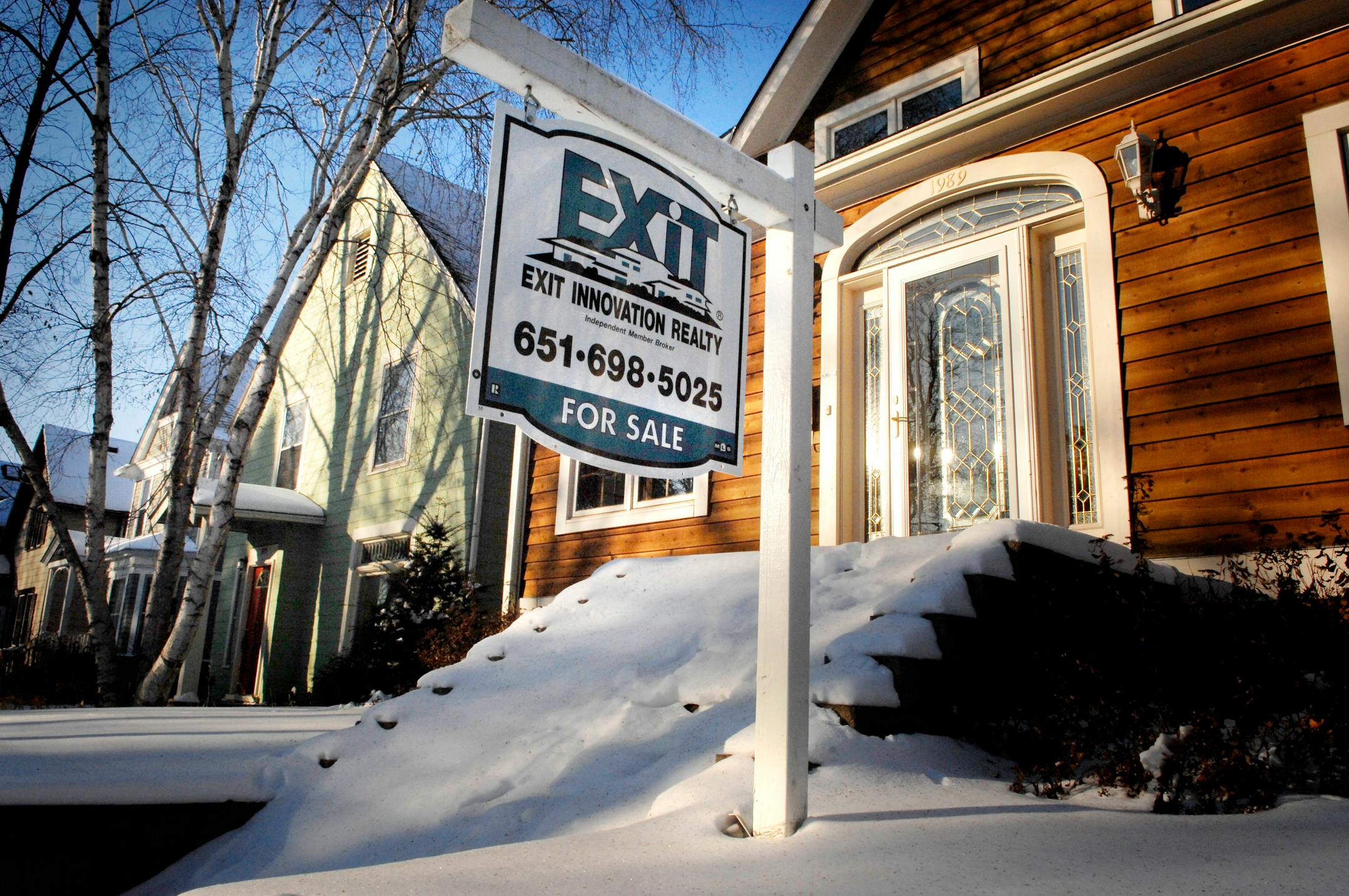 This home on the market in St. Paul doesn't seem to have had much activity since the big snowfall. Last month, the number of listings grew while the median price fell from November 2006.
