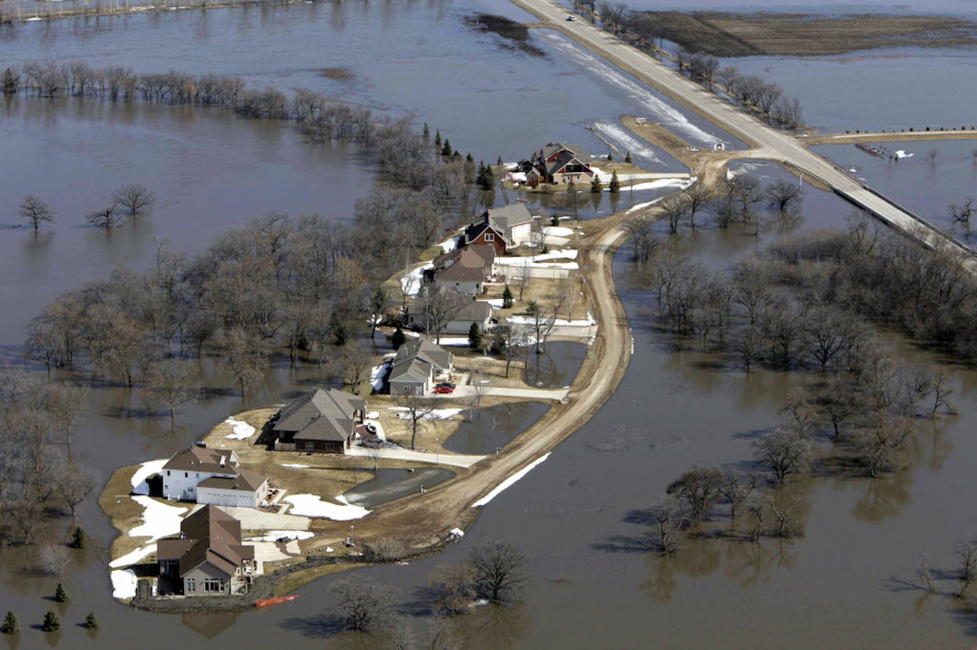 Surrounded by Red River.