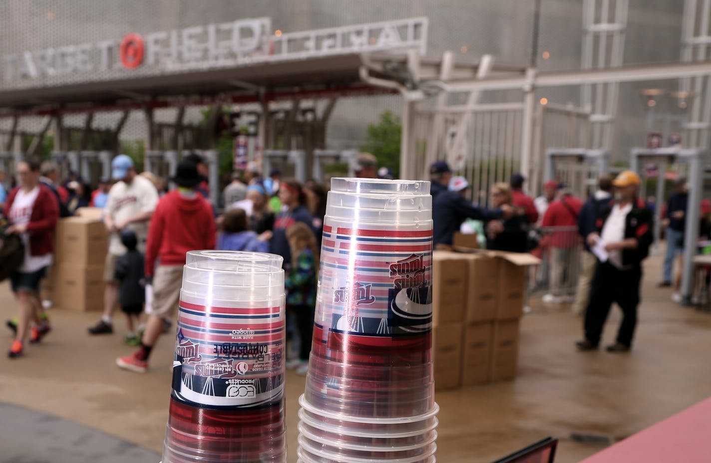 Compostable beer cups at Target Field Monday May 25, 2015 in Minneapolis, MN .] Minnesota Twins are partnering with Boulder,Colo.-based EcoProducts to reduce waste at Target Field, turning trash into fertile soil. EcoProducts gets its resin-based compostable materials from Minnetonka-based NatureWorks LLC -- Cargill is the company's largest investor. Plastic bottles and aluminum will be recycles and virtually everything else composted.Jerry Holt/ Jerry.Holt@Startribune.com