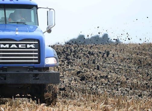 Metropolitan Council biosolids from its Empire wastewater plant were spread on a 100 acre harvested corn field.] DAVID JOLES &#x2022; david.joles@startribune.com Human waste becomes manure for cropland twice a year, when the Metropolitan Council sends biosolids from its Empire wastewater plant to nearby farms and was seen Wednesday, Nov, 20, 2019, in Farmington, MN. The plant will soon undergo $23 million in upgrades, such as expanding the pad where human waste is stored outside to dry.