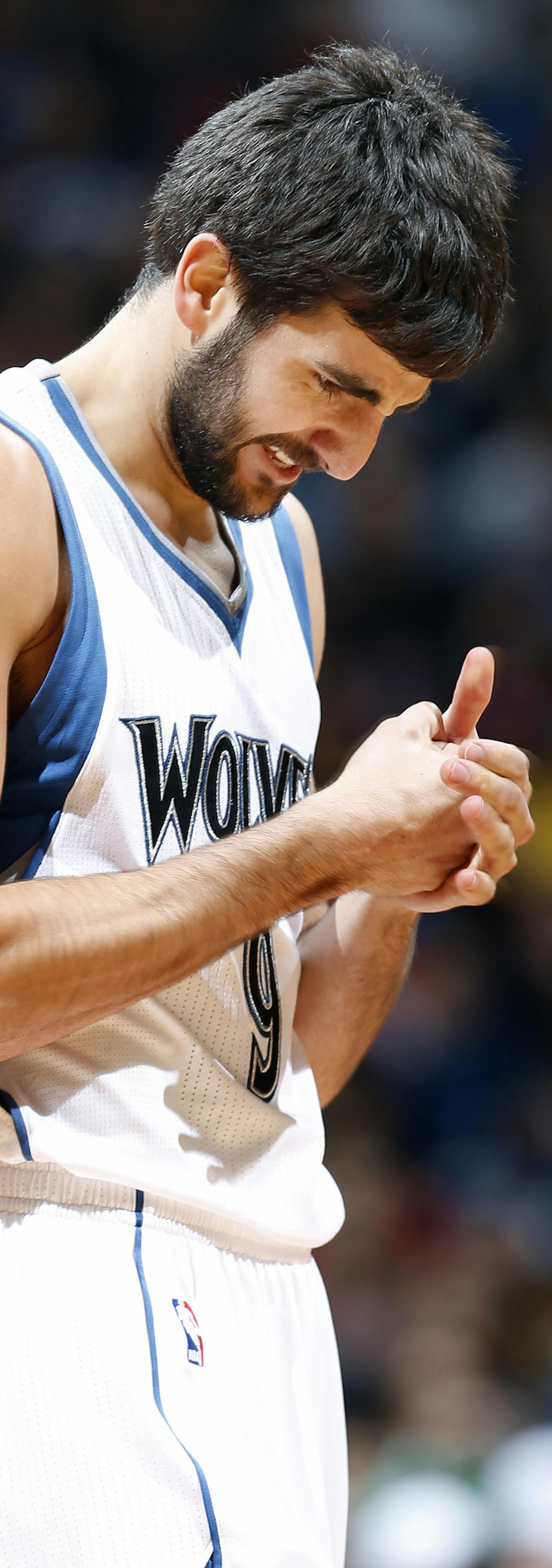 Ricky Rubio reacted after turning the ball over in the fourth quarter. ] CARLOS GONZALEZ cgonzalez@startribune.com, March 2, 2015, Minneapolis, MN, Target Center, NBA, Minnesota Timberwolves vs. Los Angeles Clippers ORG XMIT: MIN1503022151500287
