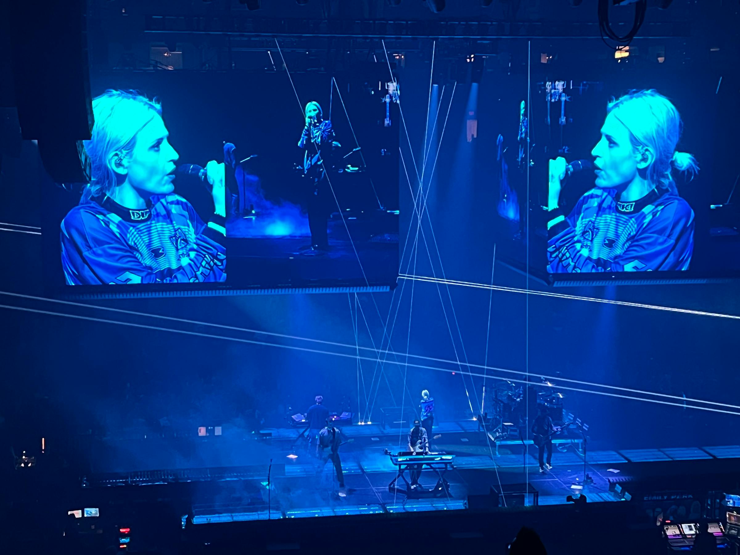 Review: Linkin Park overcomes tragedy in first Minneapolis show with new female singer