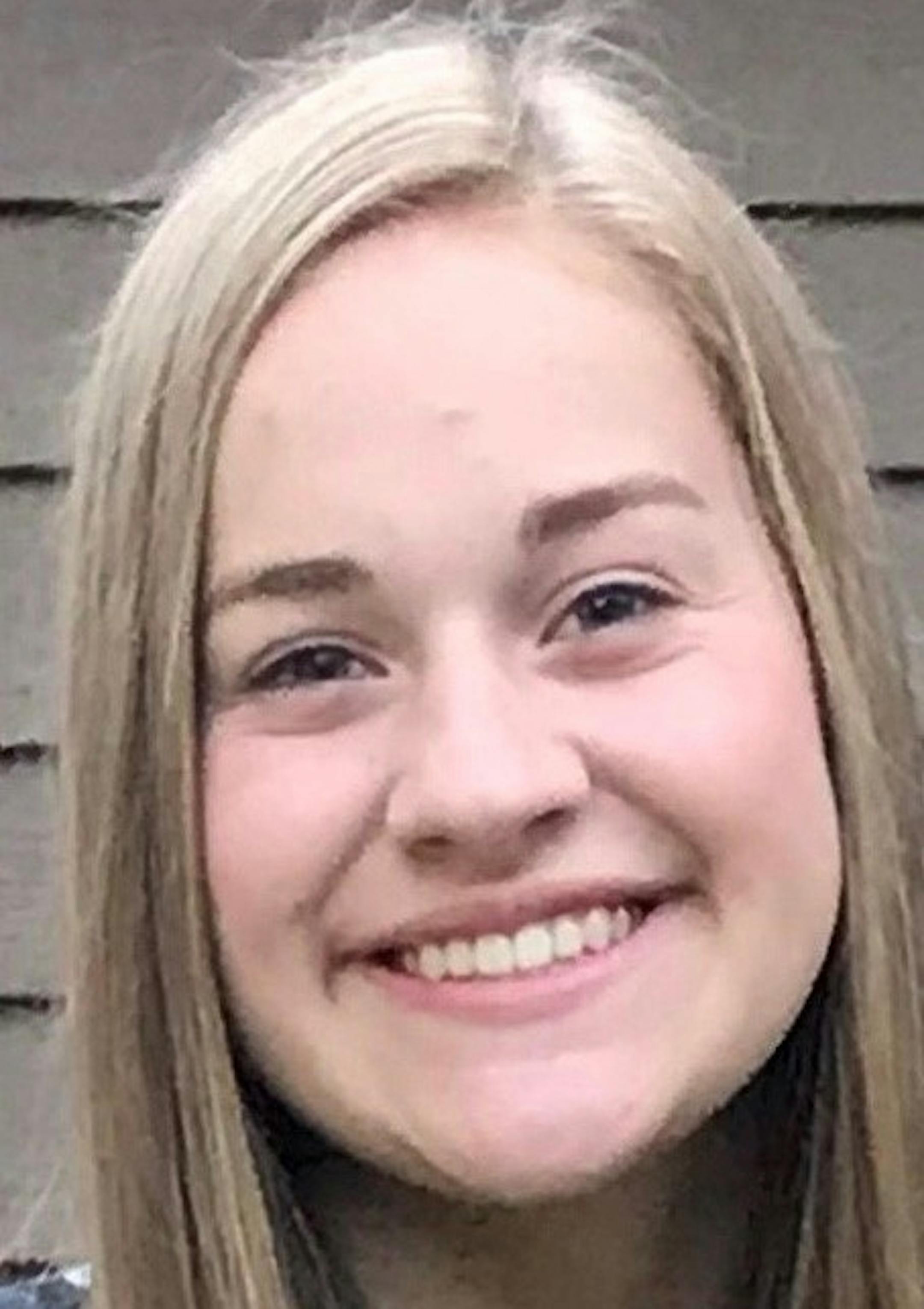 Lauren Moeller, Prior Lake swimming