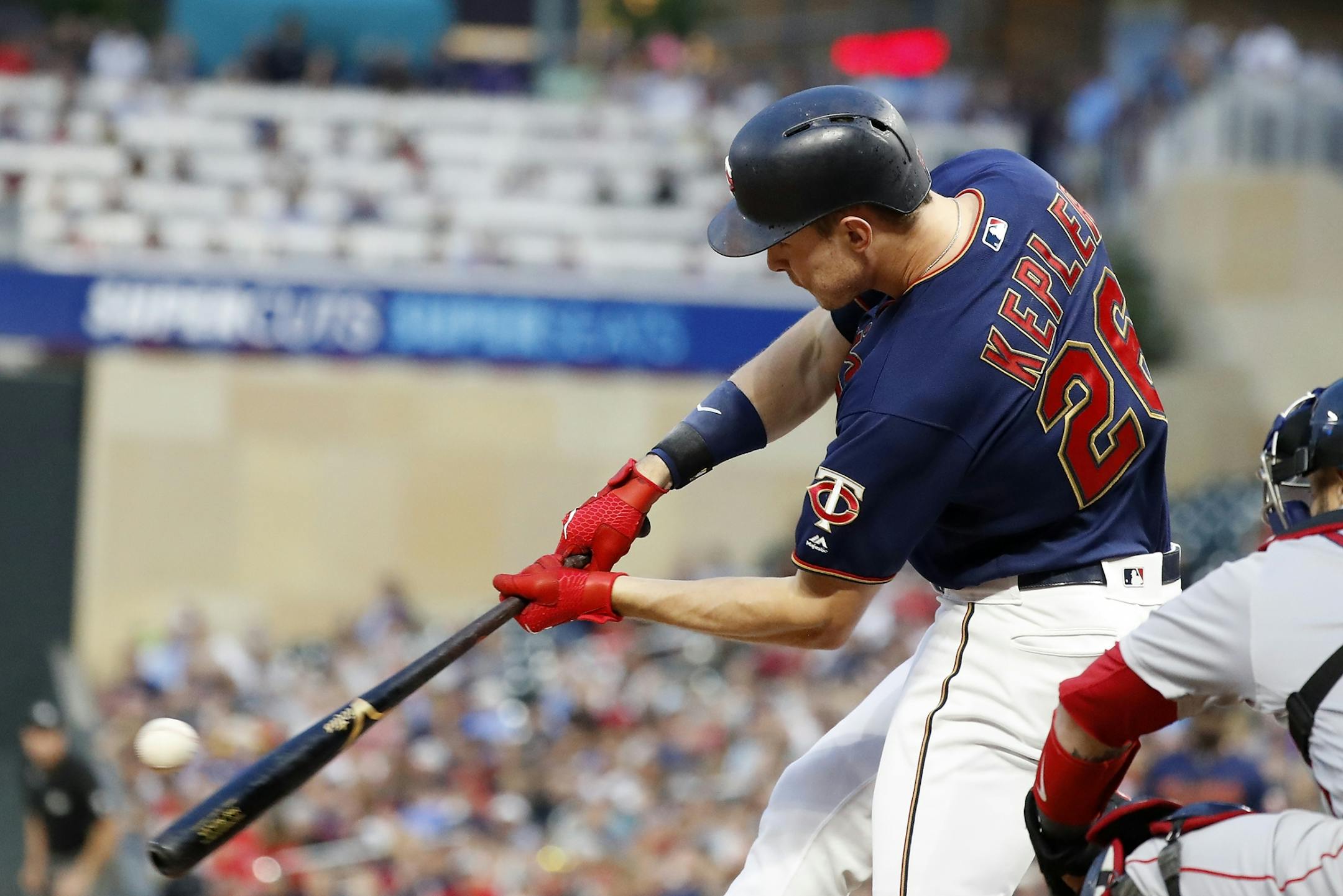 Minnesota Twins right fielder Max Kepler (26) hits a home run in the fourth inning.