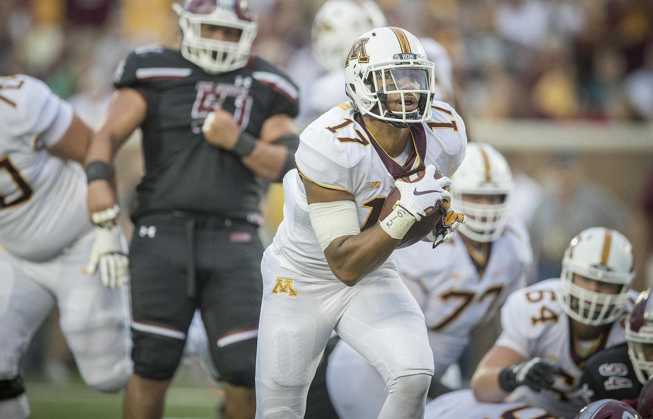 Minnesota's wide receiver Seth Green faked a handoff to running back Rodney Smith and rushed for a touchdown in the second quarter Minnesota took on New Mexico State at TCF Bank Stadium, Thursday, August 30, 2018 in Minneapolis, MN.