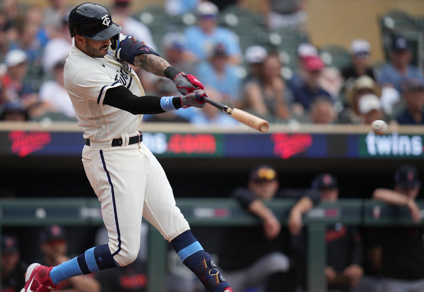 Minnesota Twins shortstop Carlos Correa (4) singles to center in the first inning at Target Field in Minneapolis, Minn., on Sunday, June 18, 2023. Twins take on the Detroit Tigers at home at Target Field.] RICHARD TSONG-TAATARII • richard.tsong-taatarii@startribune.com