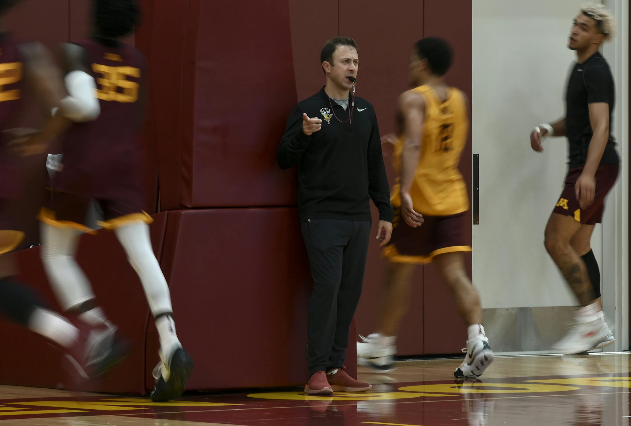 Gophers head coach Richard Pitino ran drills with his team last week.