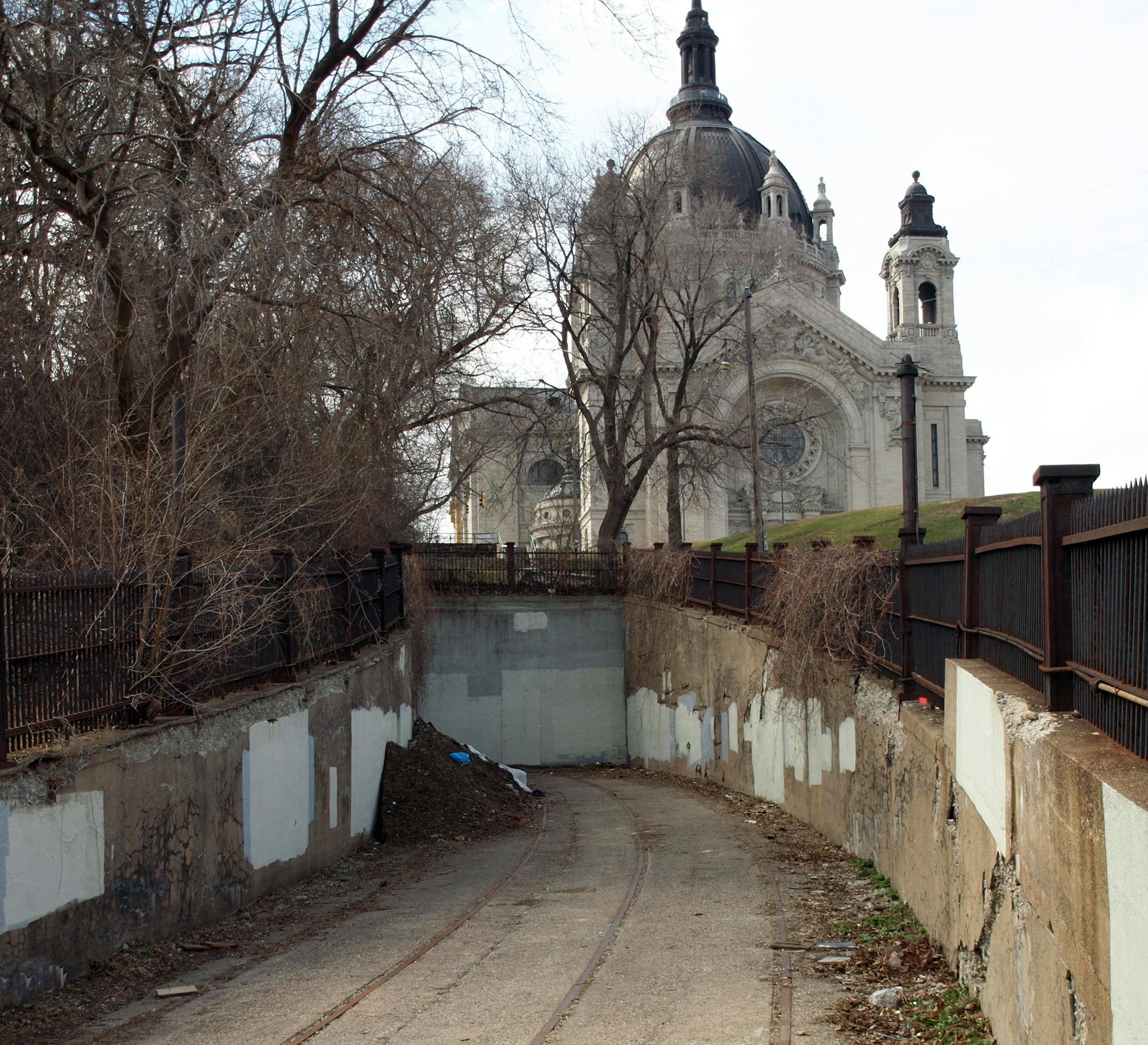Selby Avenue Streetcar Tunnel Photo by Carrie Hatler