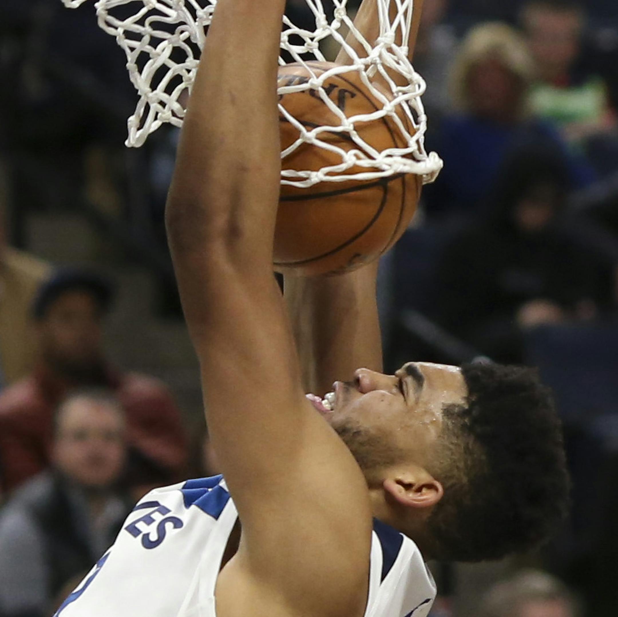 Minnesota Timberwolves center Karl-Anthony Towns (32) with a first half dunk on a night that saw him scoring a franchise-record 56 points. ] JEFF WHEELER &#xef; jeff.wheeler@startribune.com The Minnesota Timberwolves beat the Atlanta Hawks 126-114 in an NBA basketball game Wednesday night, March 28, 2018 at Target Center in Minneapolis.
