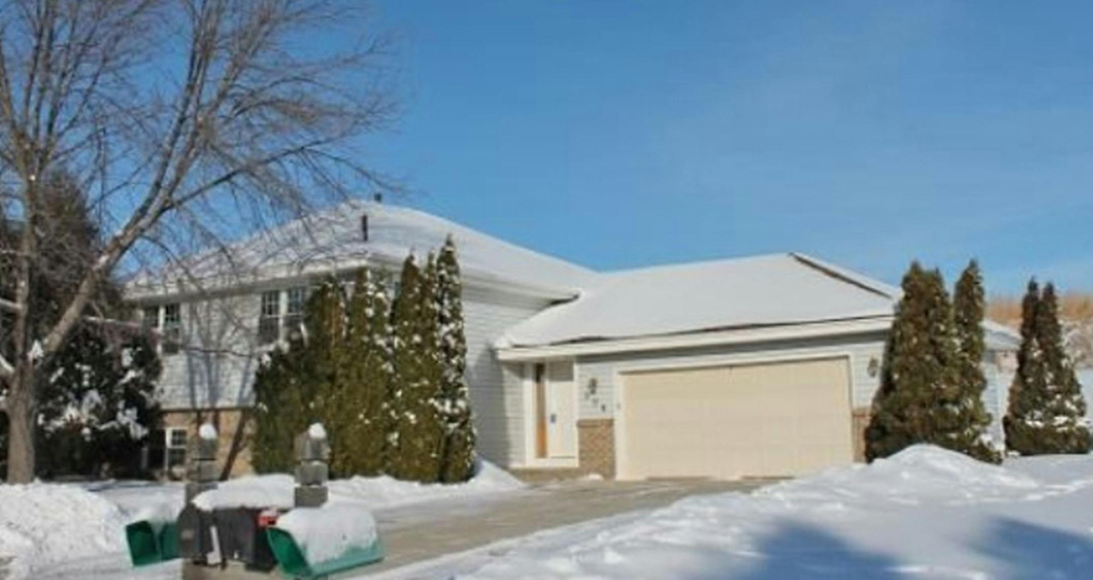 ... Chaska
Built in 1988, this four-bedroom, two-bath house has 2,043 finished square feet and features two bedrooms on the upper level, an eat-in kitchen, finished lower level with two bedrooms and a family room, deck and storage shed. Listed by Greg Anderson, Re/Max Advisors West, 952-368-6014.