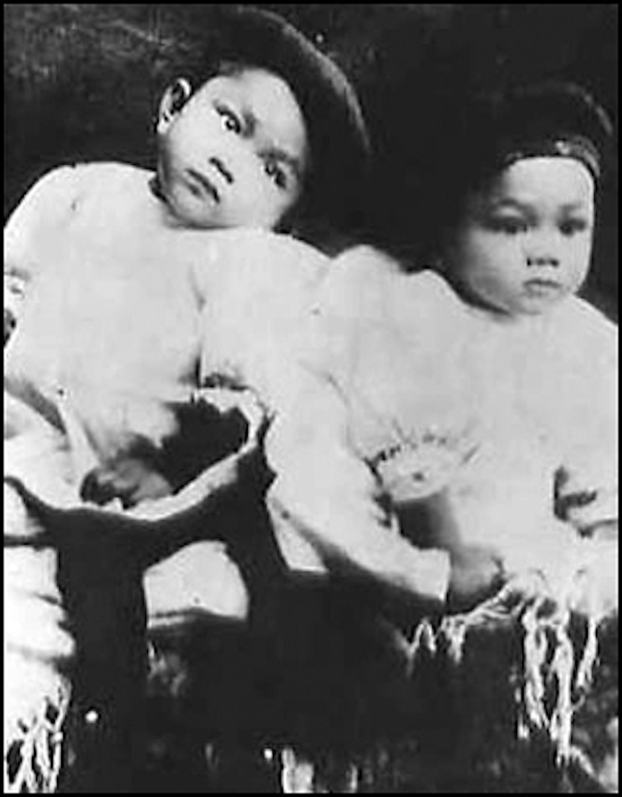 Godina brothers, 1912