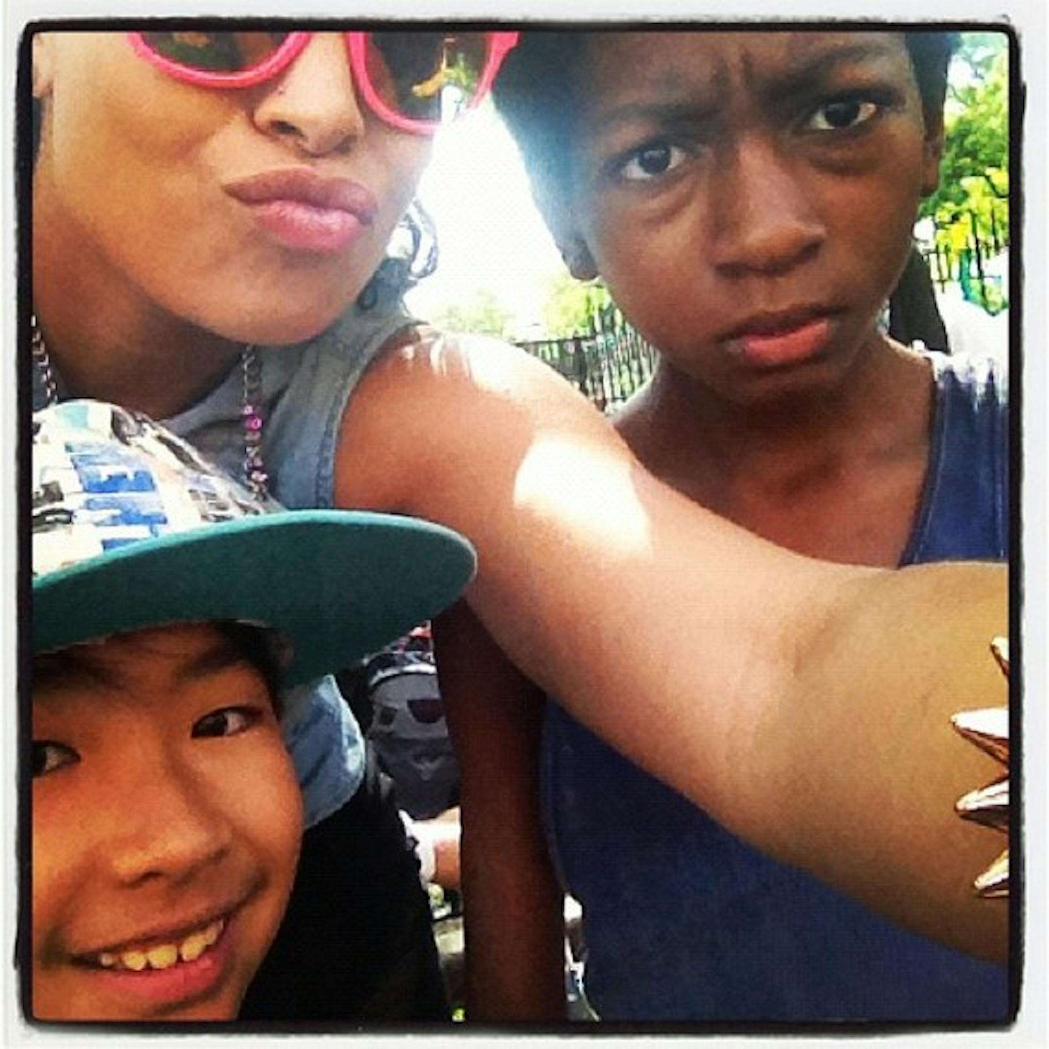 Jordin Sparks shot an Instagram photo of herself with the young stars of "Mister and Pete."