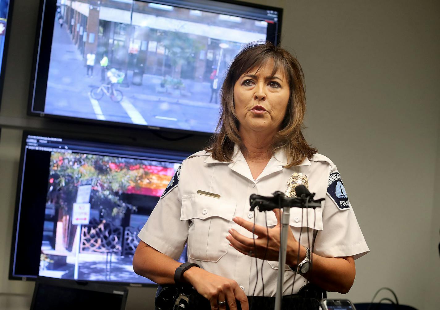 Chief Janee Harteau and Mayor Betsy Hodges held a news conference to address downtown crime following the latest shootings that left six injured in a room where Police cameras are being monitored at the First Precinct HQ, Monday, October 3, 2016 in Minneapolis, MN. ] (ELIZABETH FLORES/STAR TRIBUNE) ELIZABETH FLORES &#x2022; eflores@startribune.com ORG XMIT: MIN1610031425410069