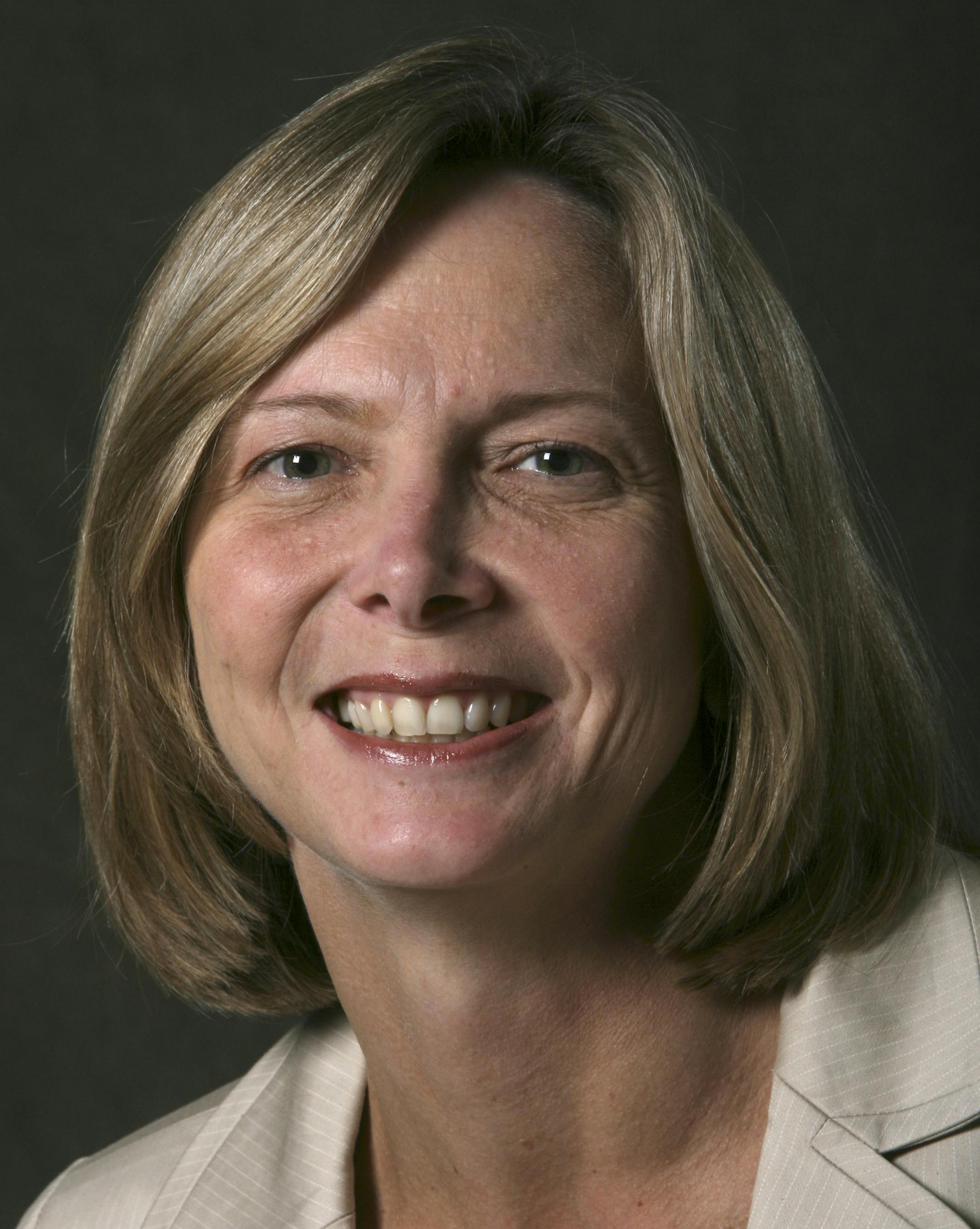 BRUCE BISPING • bbisping@startribune.com
Minneapolis, MN., Tuesday, 7/10/2007. Star Tribune editor Nancy Barnes.