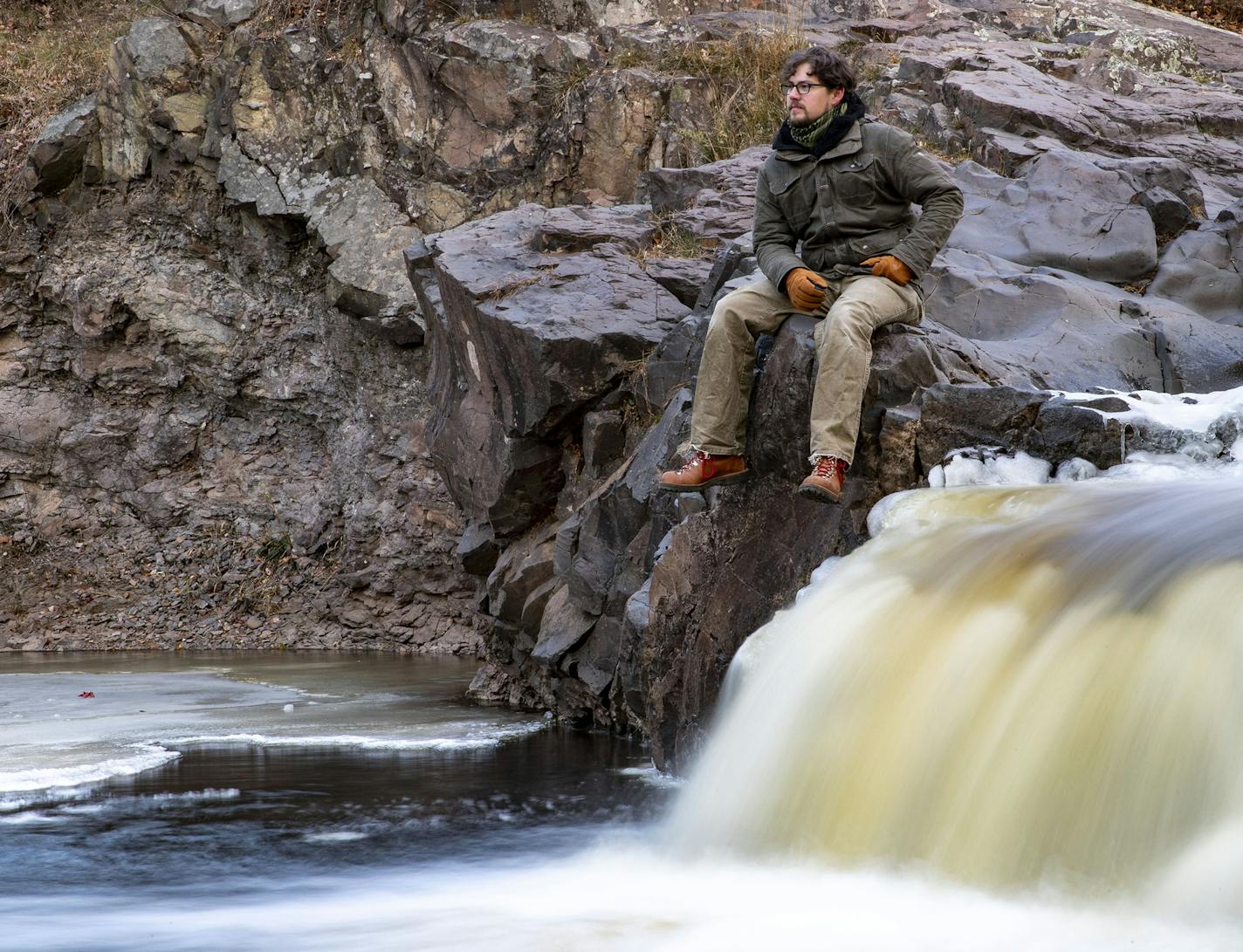 Alex Messenger posed for a portrait in Lester Park in the early morning of November 7, 2019. Lester was on a canoeing trip when he was attacked by a Grizzly bear 15 years ago. He feels an elemental connection to water because of that.]
ALEX KORMANN &#x2022; alex.kormann@startribune.com Alex Messenger survived a bear attack fifteen years ago in the Canadian Arctic. His experience has greatly impacted his life and soon he will be releasing a book titled "The Twenty-Ninth Day" recounting his experi