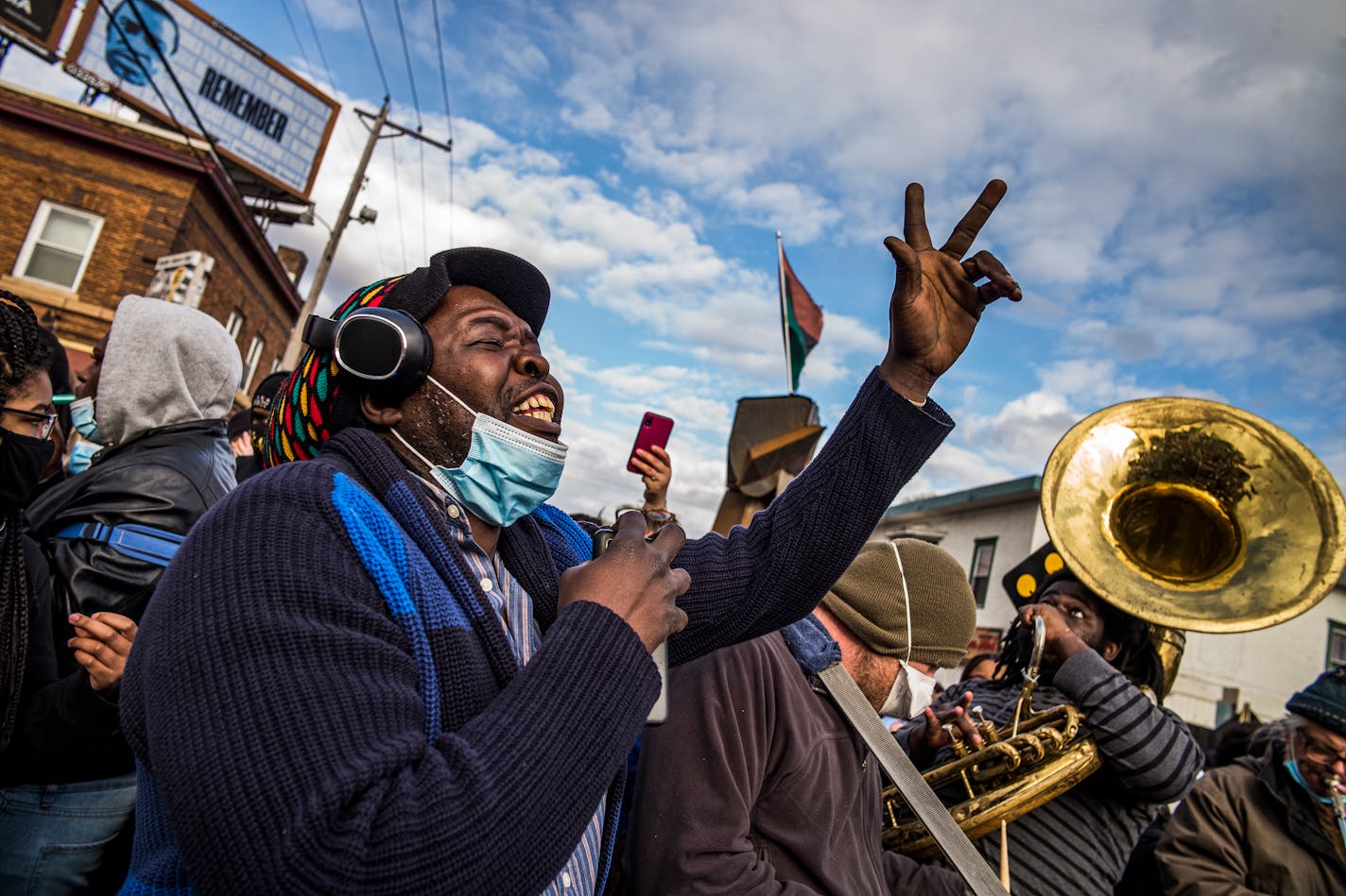 At George Floyd Square, people celebrated the conviction verdict in the murder trial of former Minneapolis police officer Derek Chauvin, Tuesday, April 20, 2021 in Minneapolis. Chauvin was on trial in the death of George Floyd, a Black man who died in police custody in May, 2020.] RICHARD TSONG-TAATARII ¥ Richard.Tsong-Taatarii@startribune.com