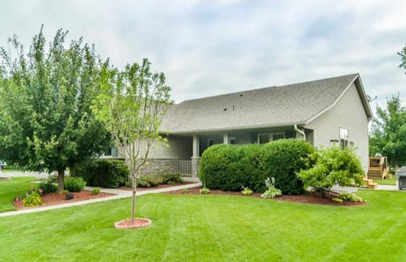 ... Shakopee
Built in 2002, this four-bedroom, four-bath house has 2,592 finished square feet and features three bedrooms on one level, never roof and air conditioning, two-story great room, hardwood floors, full finished basement, patio, deck, sprinkler system and shed and three-car, insulated attached garage. Listed by Randy Kellogg, 612-240-2924, and Dan Trudeau, 612-250-4720, Edina Realty.