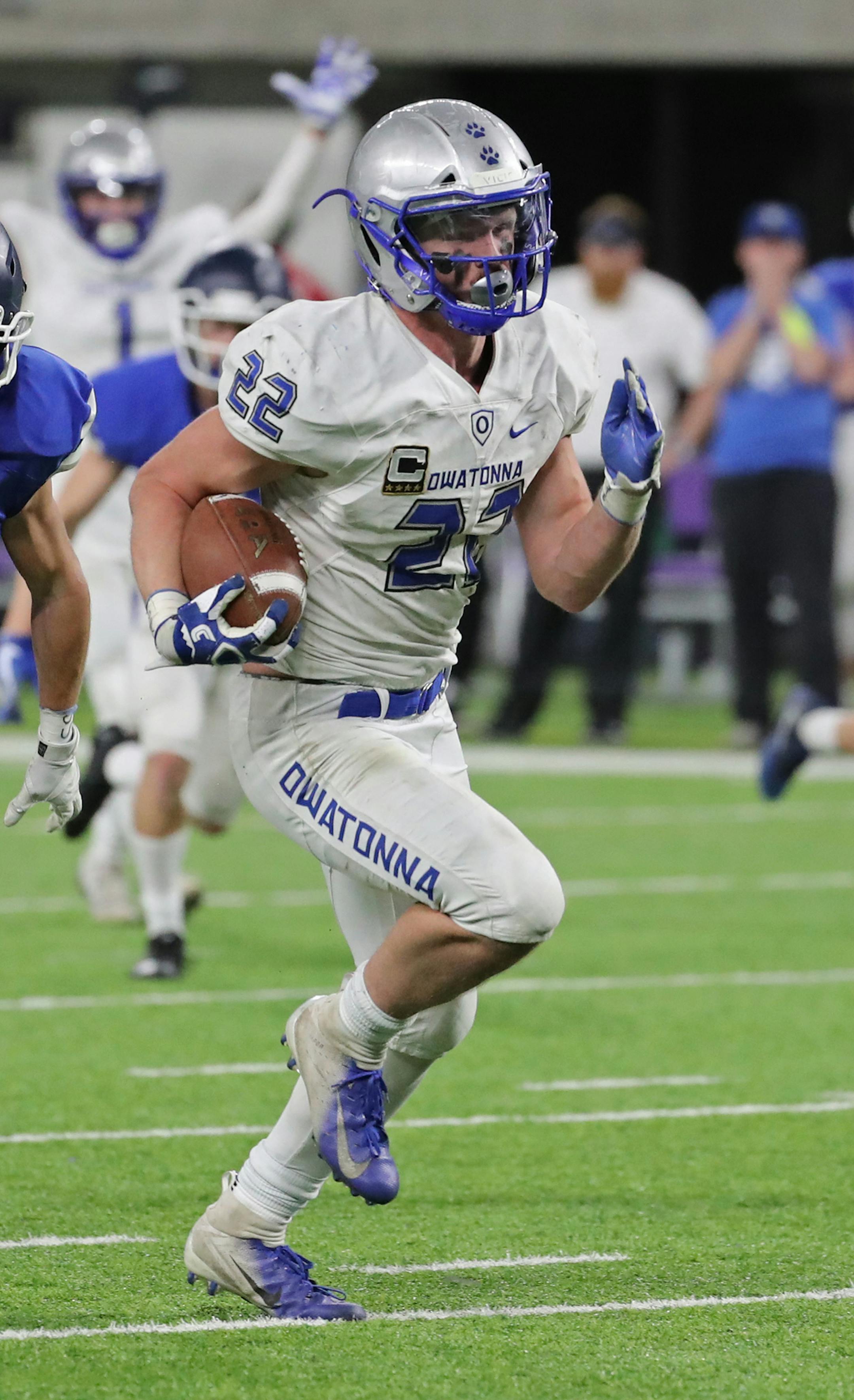 Owatonna's Jason Williamson (22) scored on a 44-yard touchdown run in the fourth quarter. ] Shari L. Gross ï shari.gross@startribune.com Owatonna claimed its repeat title with a 14-3 win over St. Thomas Academy in the class 5A championship game inside U.S. Bank Stadium on Saturday, Nov. 24, 2018