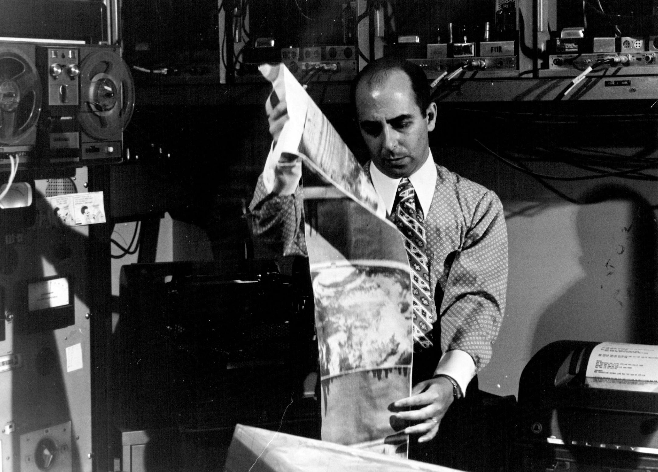 1971: Barry ZeVan at the Channel 5 studios.