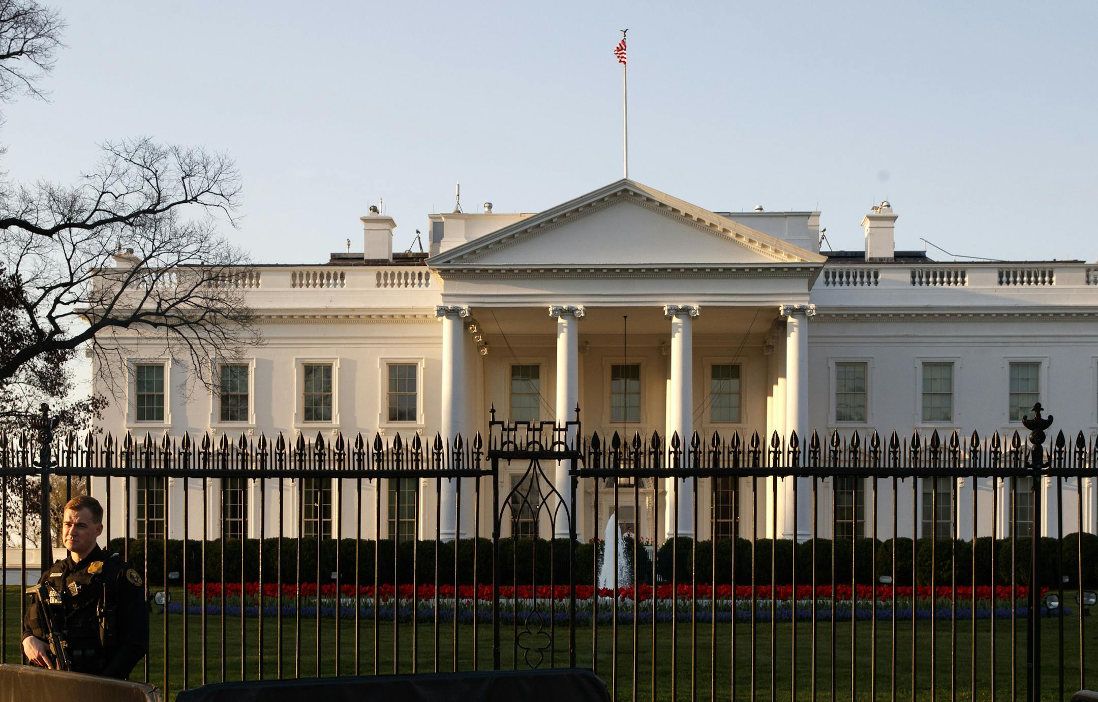The White House is seen in the early morning light in Washington, Saturday, April 14, 2018, the morning after the U.S. military response, along with France and Britain, to Syria's chemical weapon attack on April 7.? (AP Photo/Carolyn Kaster)