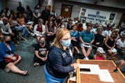 In Minnetonka, Minnesota on August 19, 2021, Dr. Elizabeth Reed spoke in favor of using masks in schools. The Minnetonka School Board held a work sess