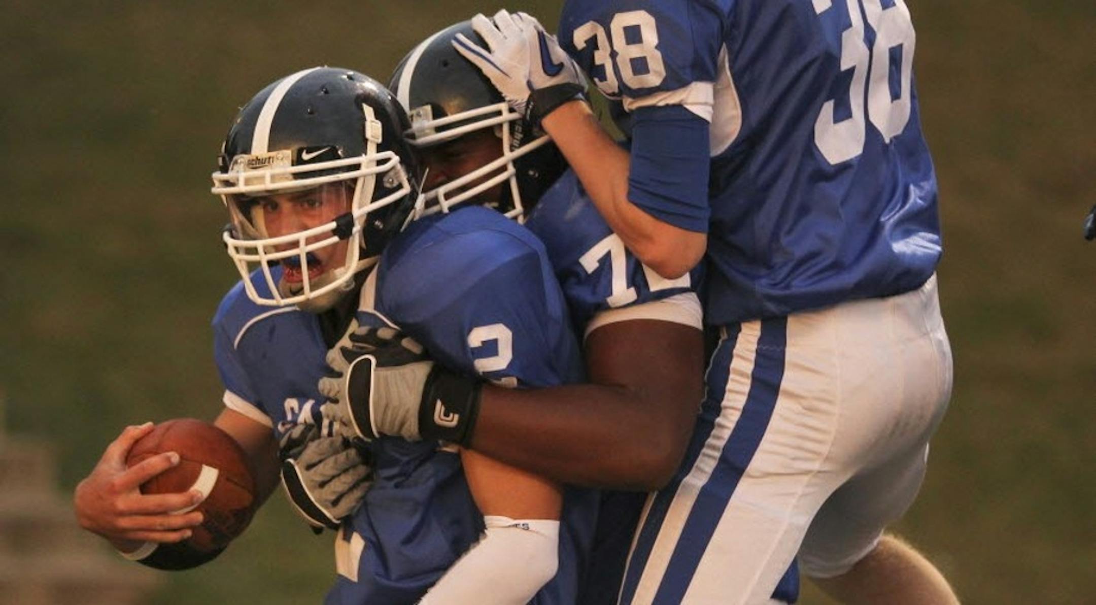 Isaac Hayes (middle)