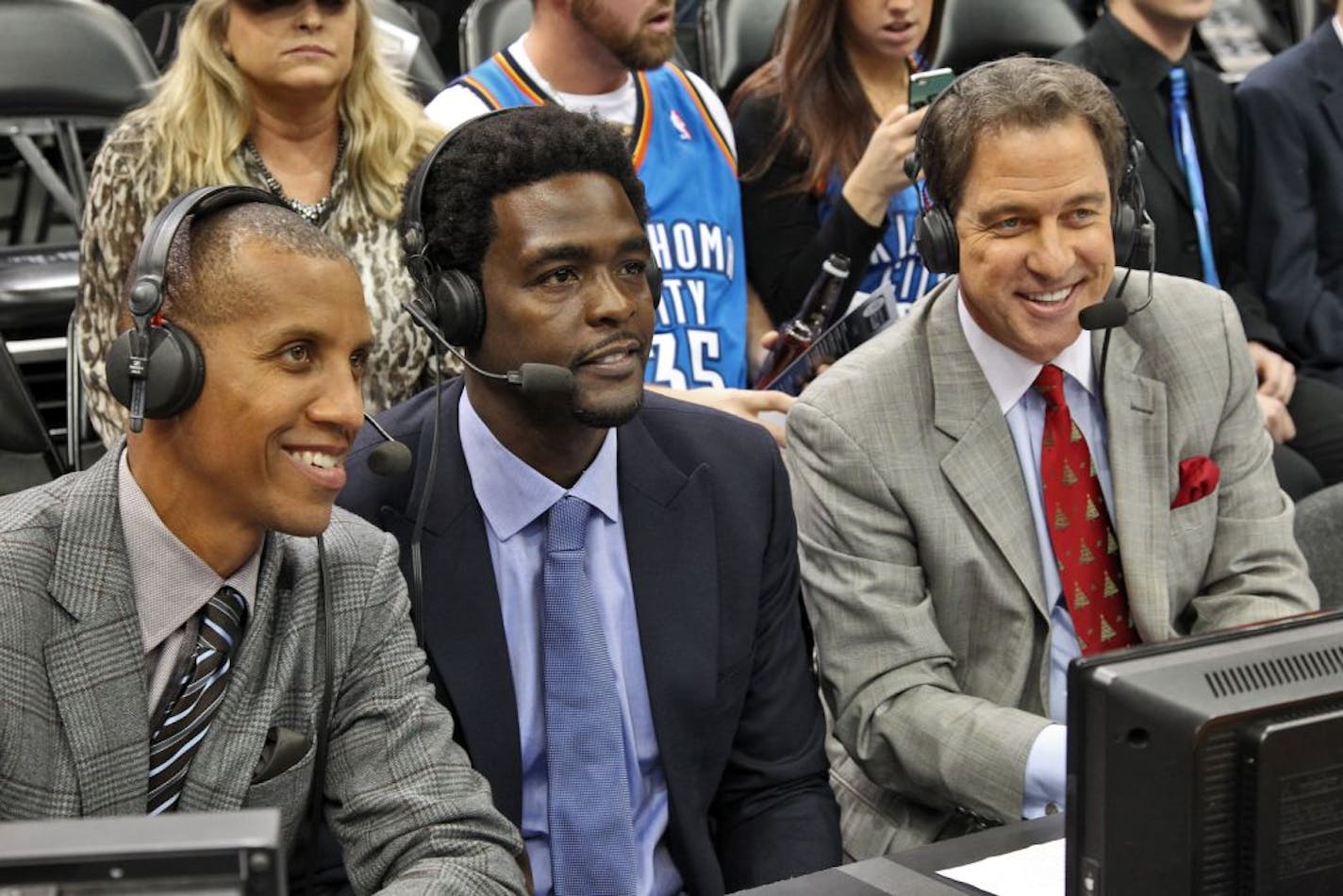 Reggie Miller, Chris Weber, and Kevin Harlan,called Thursday's game for TNT.