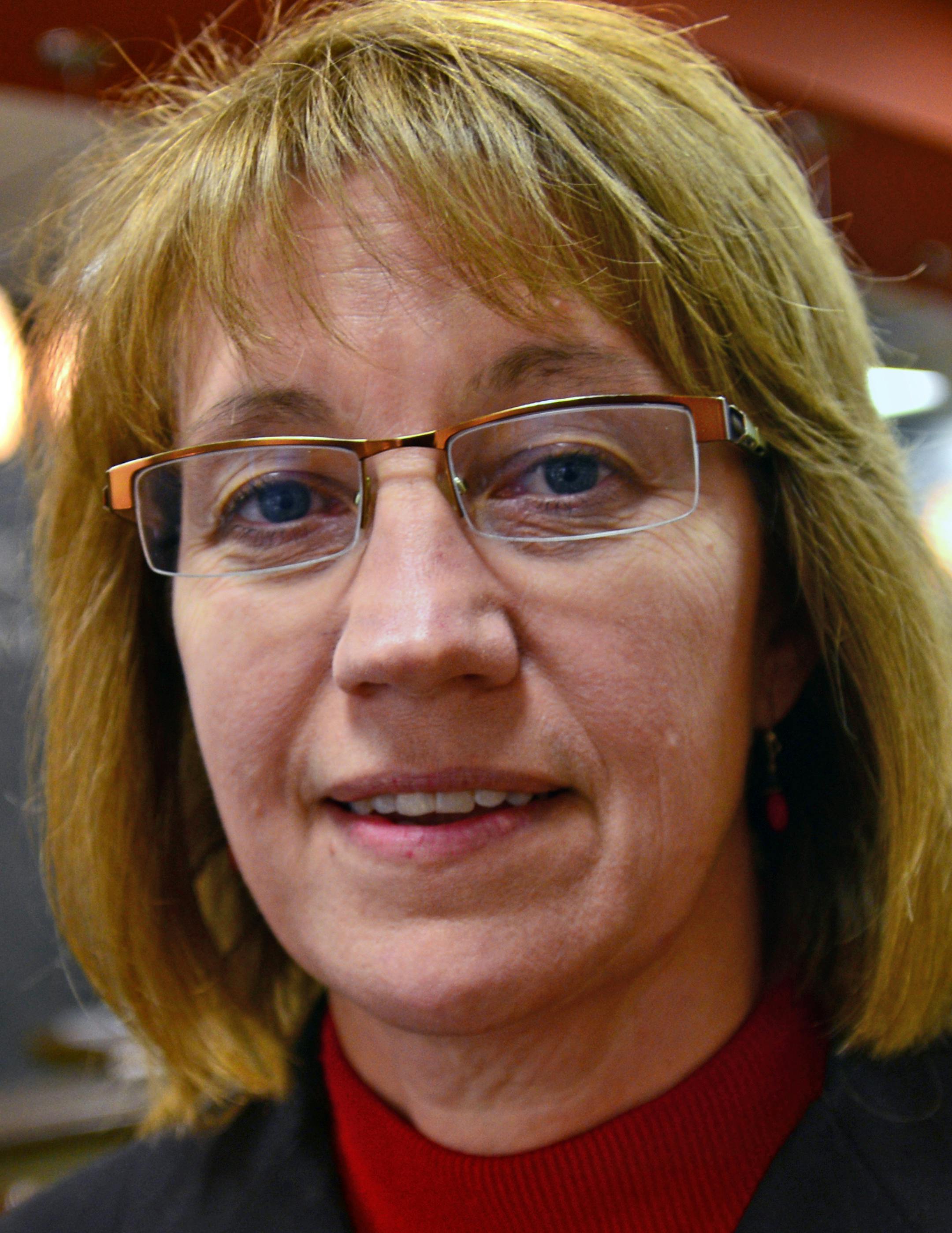 CEO Colleen Spike of small independent River's Edge hospital is in a, David and Goliath battle against the Mayo Clinic. St. Peter hospital has accused the Mayo Clinic of predatory practices, going so far as to file a compliant with the Minnesota Attorney General. Mayo has a clinic literally attached to River Edge, and has tried several times to buy the hospital, as it has done throughout the southeast. Dr. Elizabeth Osborne talked about the Mayo Clinic's side of the story ]Richard.Sennott@startr