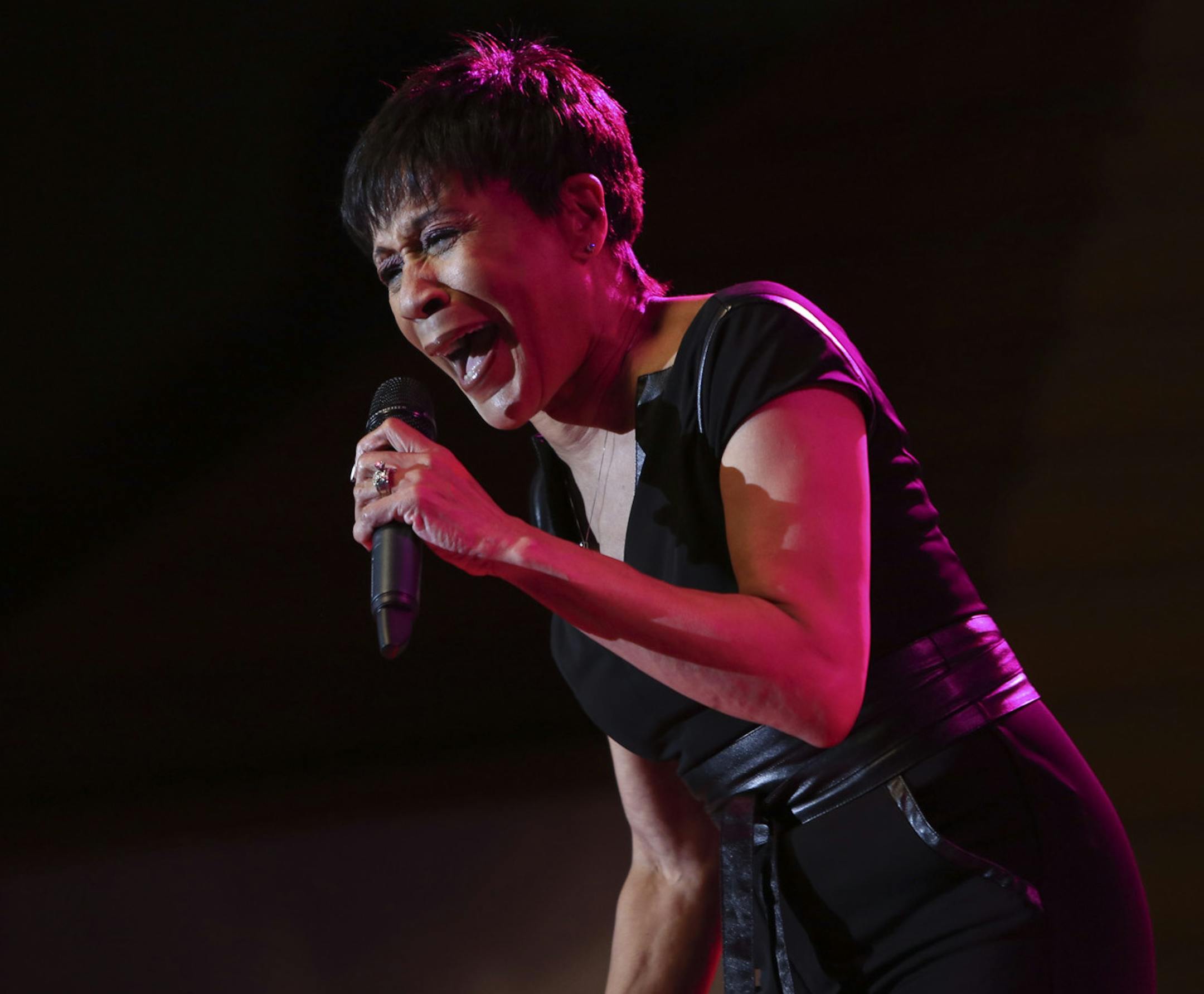 Bettye LaVette performed on the Leinnie Bandshell on the last night of the State Fair in Falcon Heights , Min., Monday September 3, 2012. ] (KYNDELL HARKNESS/STAR TRIBUNE) kyndell.harkness@startribune.com ORG XMIT: MIN1209051414150908