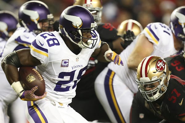Vikings running back Adrian Peterson (28) gained 31 yards in the Vikings opening-game loss to San Francisco.