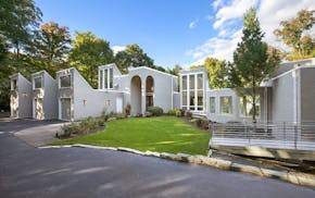 This contemporary-style house on Lake Minnetonka was designed by architect Arthur Dickey.