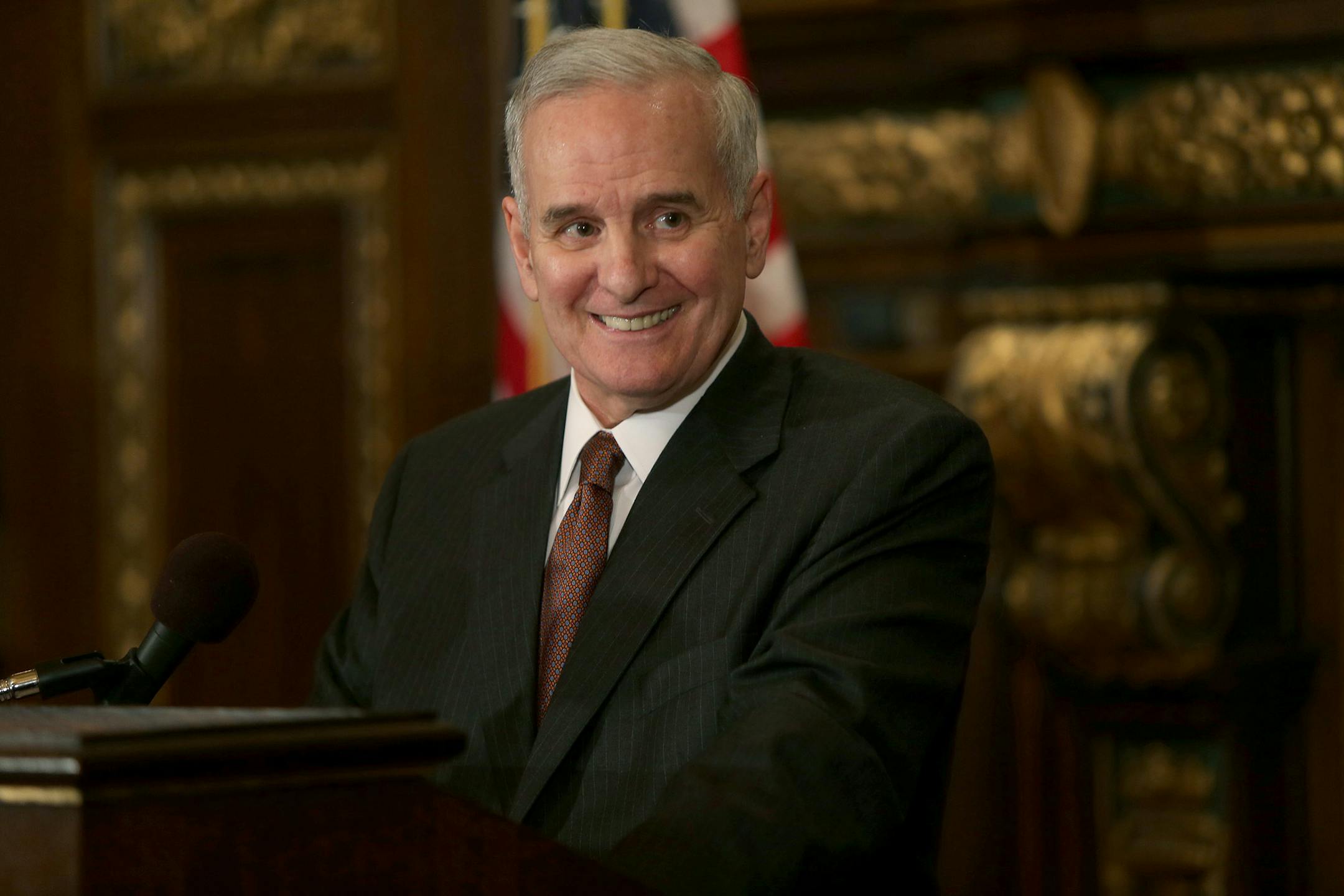 Governor Mark Dayton held a news conference in the Governor's Reception Room to announce his capital investment (bonding) proposal for the 2014 Legislative Session, Wednesday, January 15, 2014 in St. Paul, MN. "My proposals will put thousands of Minnesotans to work throughout our state," the Governor said. (ELIZABETH FLORES/STAR TRIBUNE) ELIZABETH FLORES ¬• eflores@startribune.com ORG XMIT: MIN1401151129582347