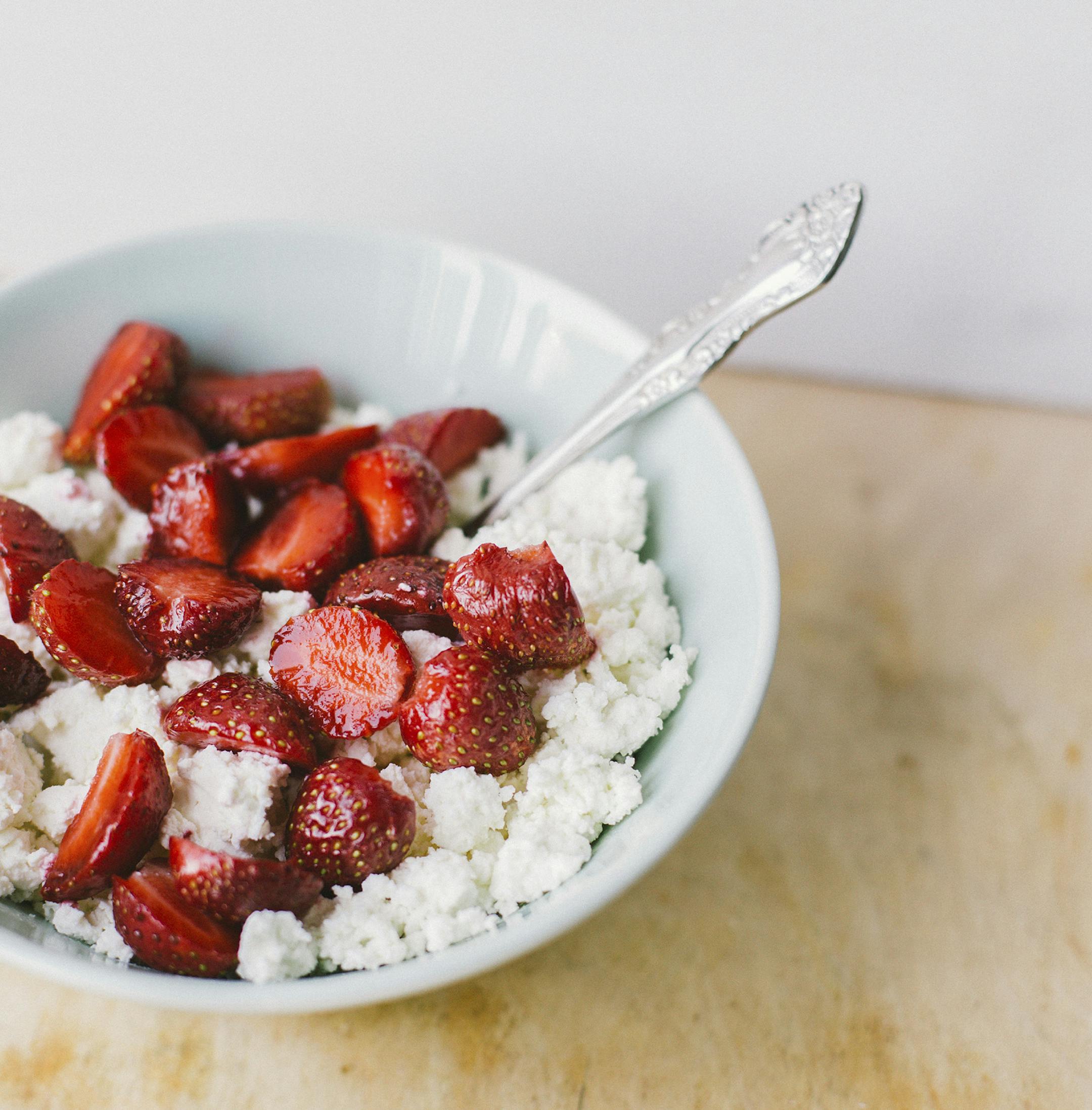 Cottage cheese with fresh fruit, from istock.
