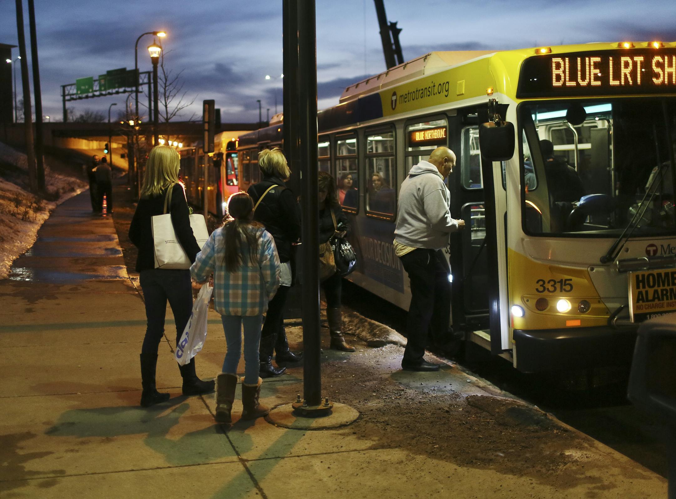 Commuters transfer from the light rail train to a metro bus at the Franklin Avenue Metro Station Friday, March 28, 2014, in Minneapolis, MN.](DAVID JOLES/STARTRIBUNE) djoles@startribune.com Unsuspecting Minneapolis commuters saw some of the worst of last year‚Äôs robbery surge, with eight of the top ten robbery hotspots near bus stops and light rail stations, a Star Tribune analysis shows. Robberies in the city rose nearly 8 percent last year, with the biggest surge ‚