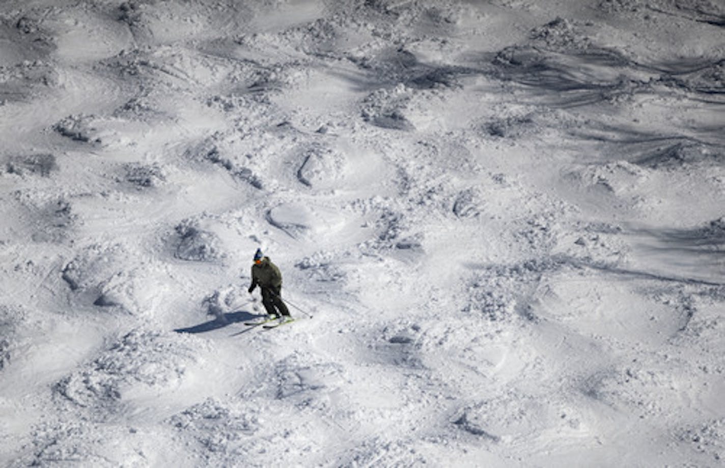 A skier maneuvered around moguls at Lutsen Mountains on Friday. There was a lot of people out enjoying the slopes even with fears of COVID-19 hanging in the air. ]
ALEX KORMANN &#x2022; alex.kormann@startribune.com In Cook County, where Twin Cities residents are tempted to go to spread apart and spend time in virus-free nature, not all the locals will be welcoming. A bit of a battle is brewing over trying to get tourists to stay away and keep COVID-19 out of northeast Minnesota.