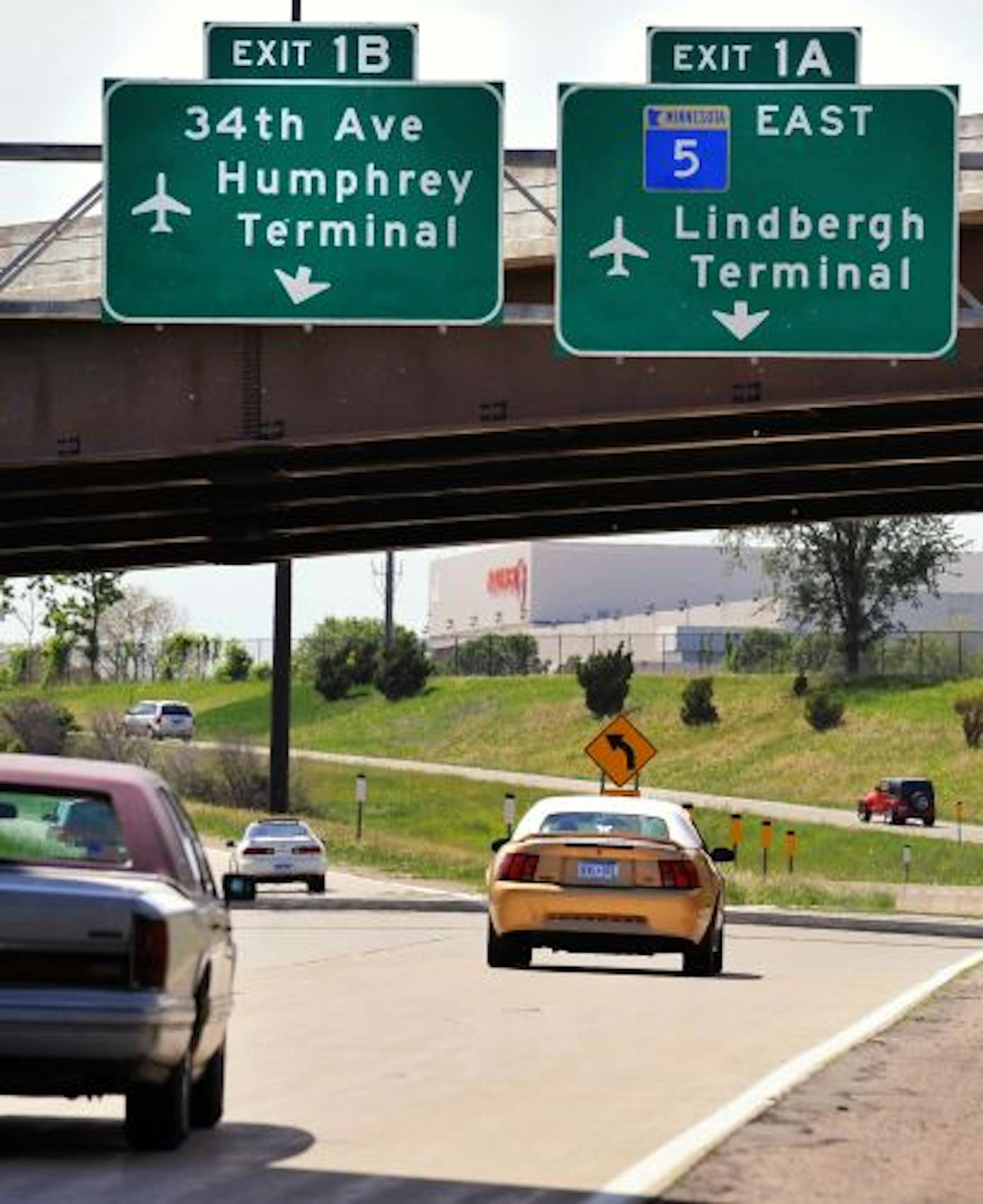 The Metropolitan Airports Commission says it gets about 15 complaints a month from travelers confused by the highway signs near the two terminals. A wrong turn here can mean a missed flight.