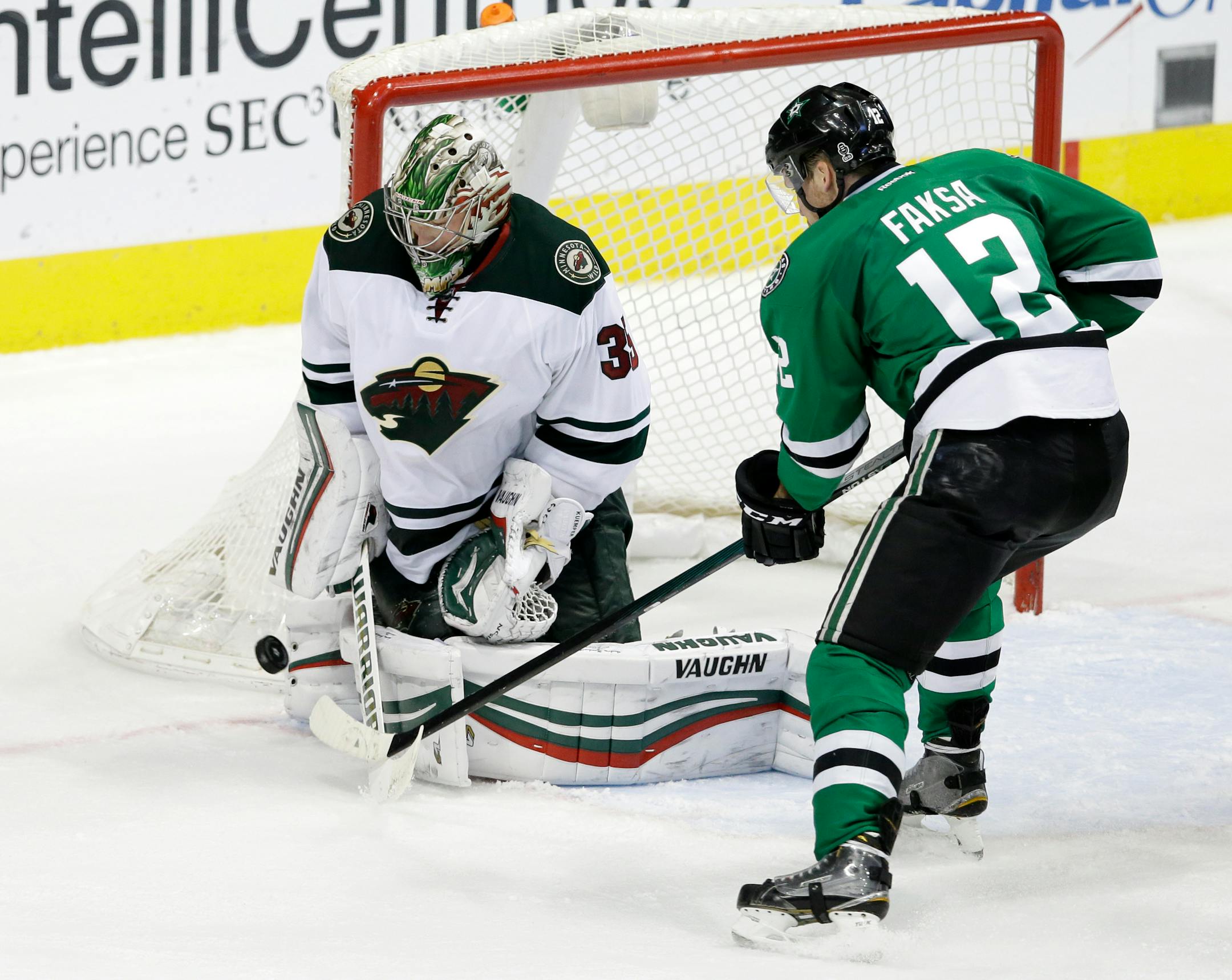 Wild goalie Darcy Kuemper