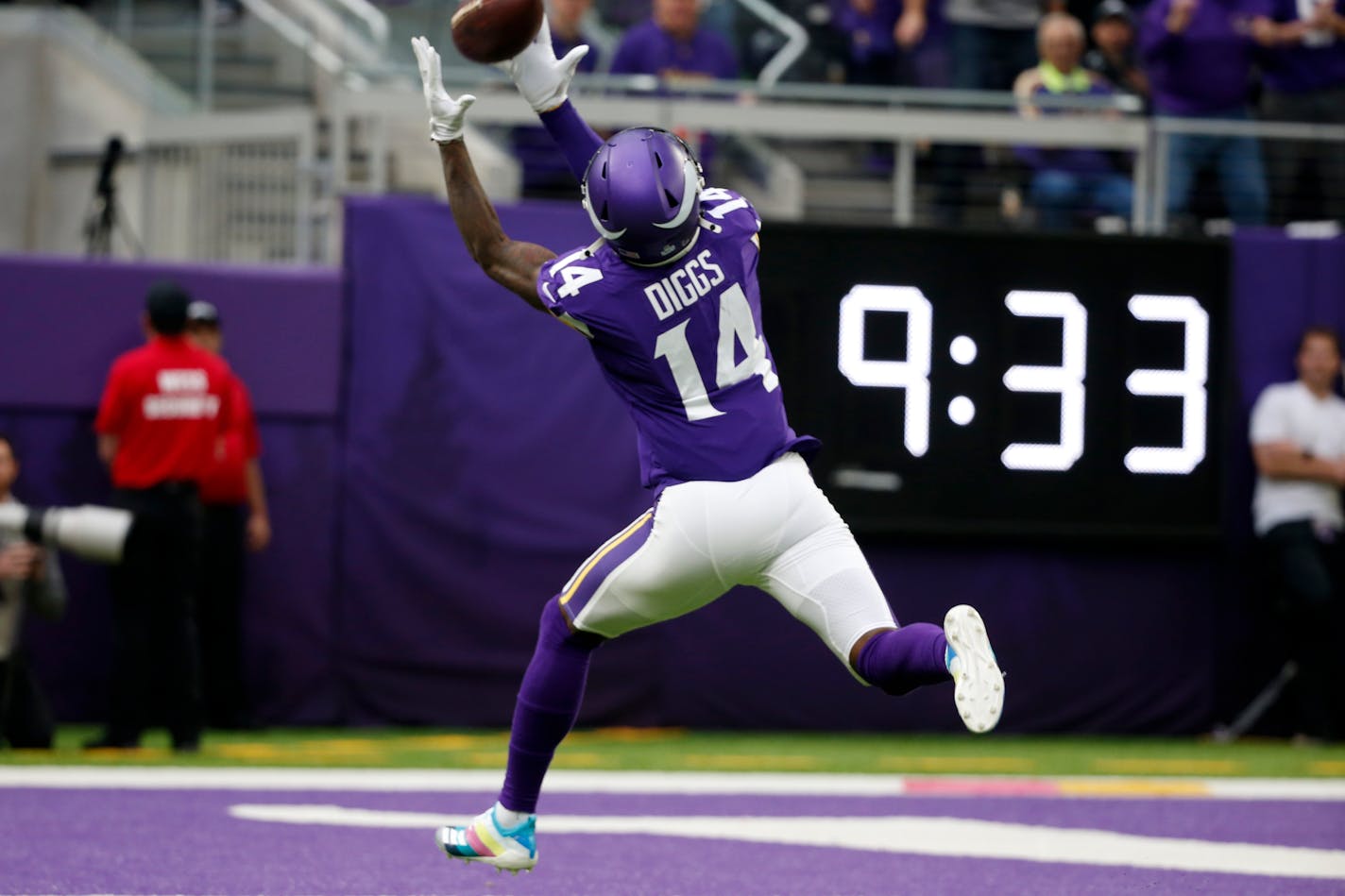 The Vikings' average of 6.3 yards per play was certainly enhanced by wide receiver Stefon Diggs' 51-yard touchdown reception against the Eagles on Sunday.