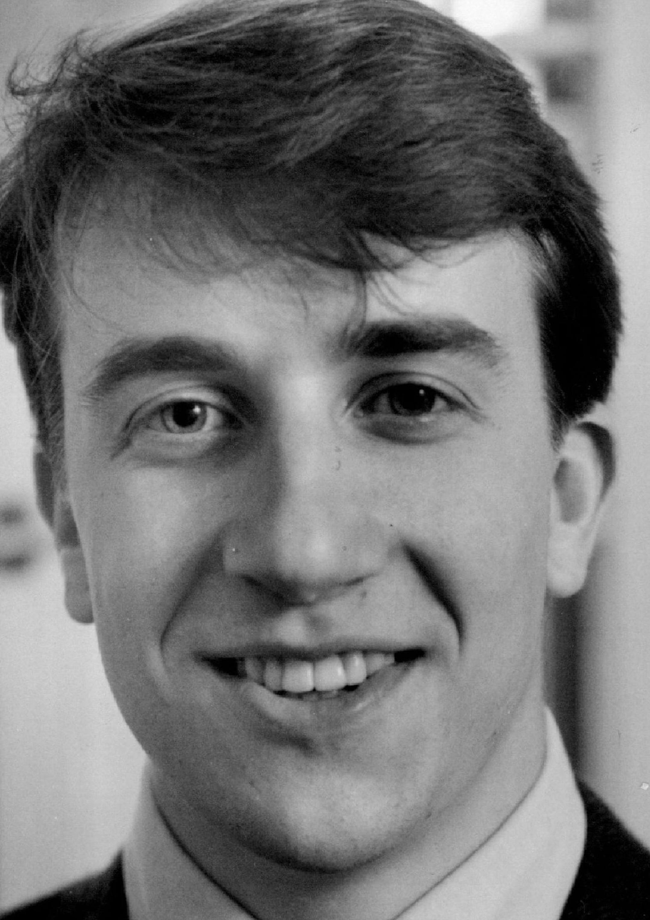 May 2, 1989 Darrin Rosha Rosha, a native of Owatonna, is studying for undergraduate degrees in agricultural economics and political science, and intends to graduate in 1991. He also is a part-time school bus driver and a member of Alpha Gamma Rho, a fraternity on the St. Paul campus. May 7, 1989