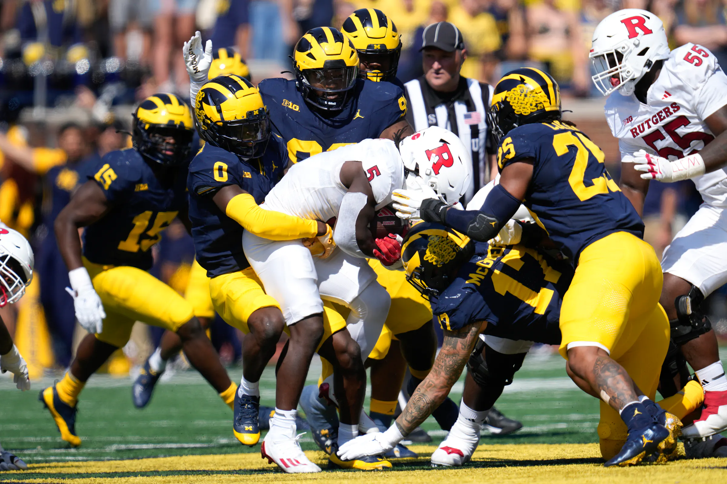 Gophers' next opponent, No. 2 Michigan, dominates on offense, defense