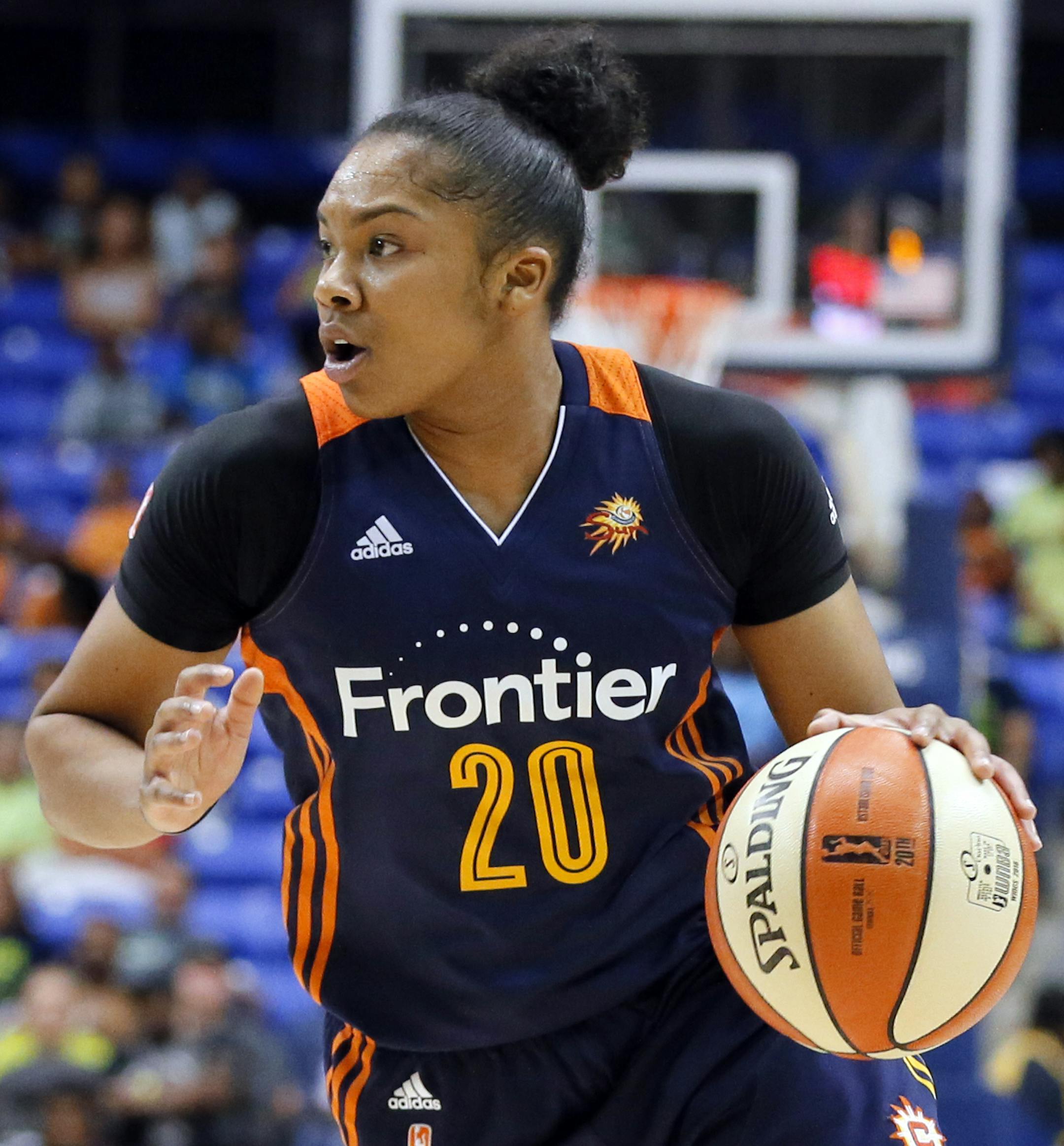 Connecticut Sun guard Alex Bentley (20) handles the ball during a WNBA basketball game against the Dallas Wings on Wednesday, July 20, 2016, in Arlington, Texas. (AP Photo/Tony Gutierrez)