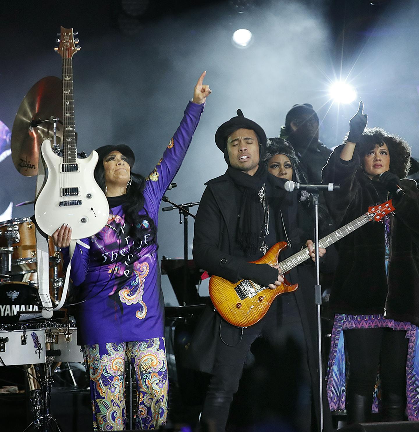 Sheila E. and Mychael Gabriel joined bandmates for a hometown tribute to Prince on Monday night on Nicollet Mall.