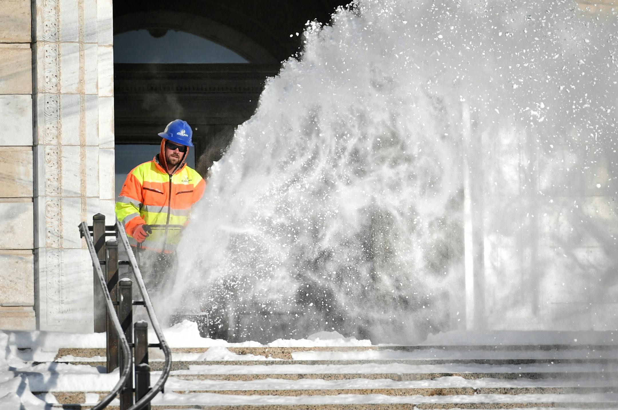 Snowblowing powdery snow in single digit temperatures creates billowy clouds of the stuff at the State Capitol. ] GLEN STUBBE * gstubbe@startribune.com Monday, December 12, 2016 The Twin Cities' coldest weather is arriving. We take a look at just how cold and the looming impact.